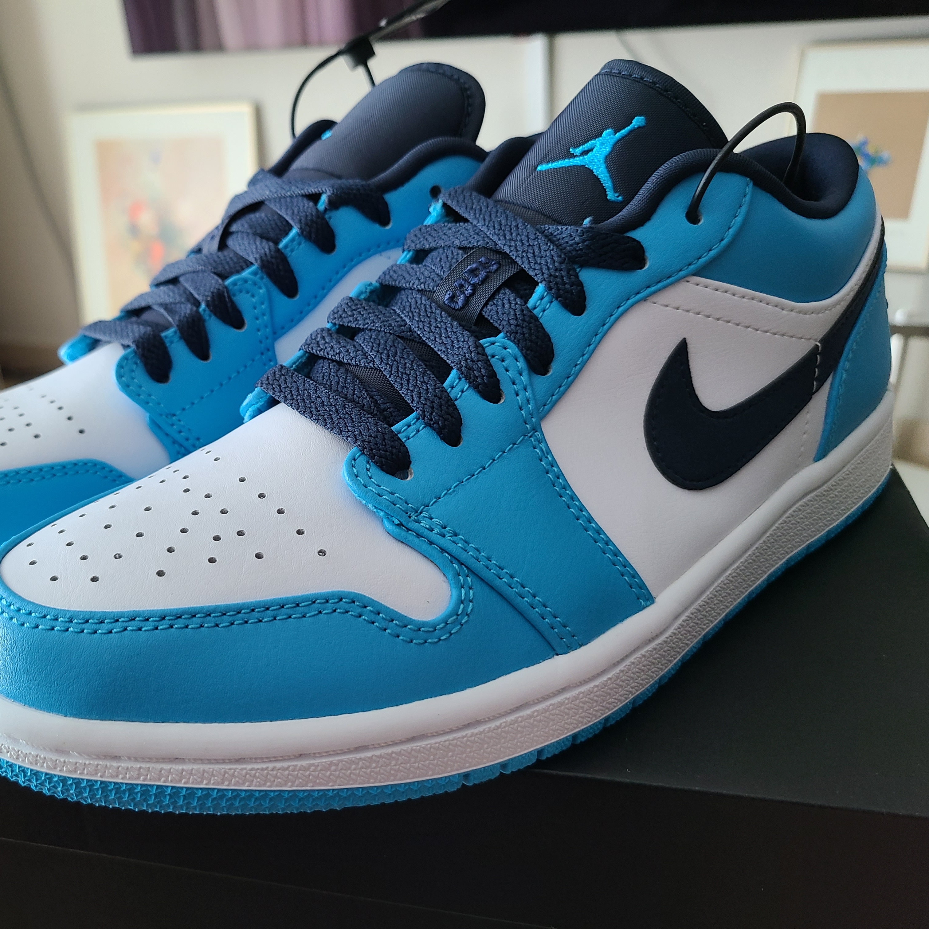 Jordan 1 Low Dark Powder Blue 착용 스타일 - 3