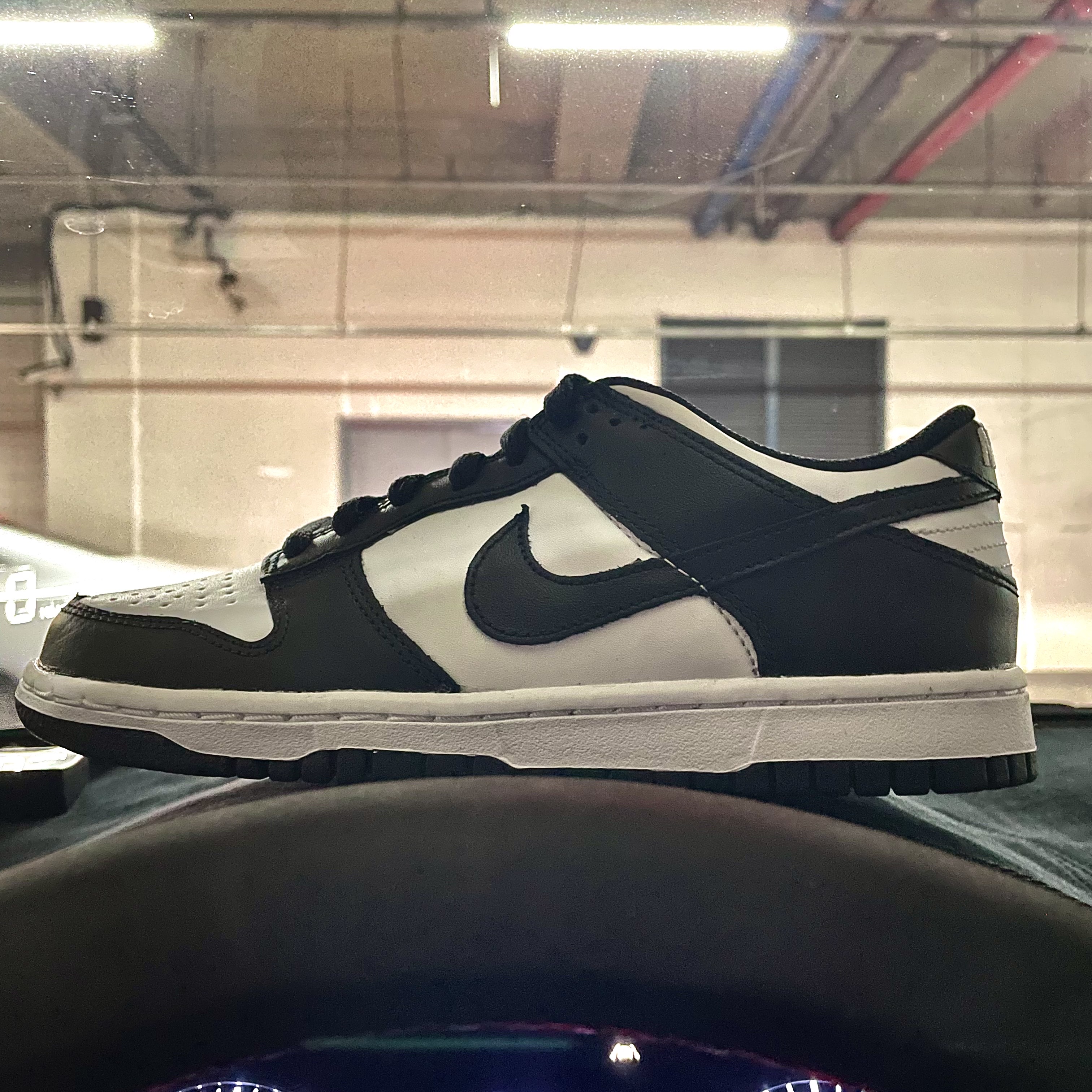 (GS) Nike Dunk Low Black 착용 스타일