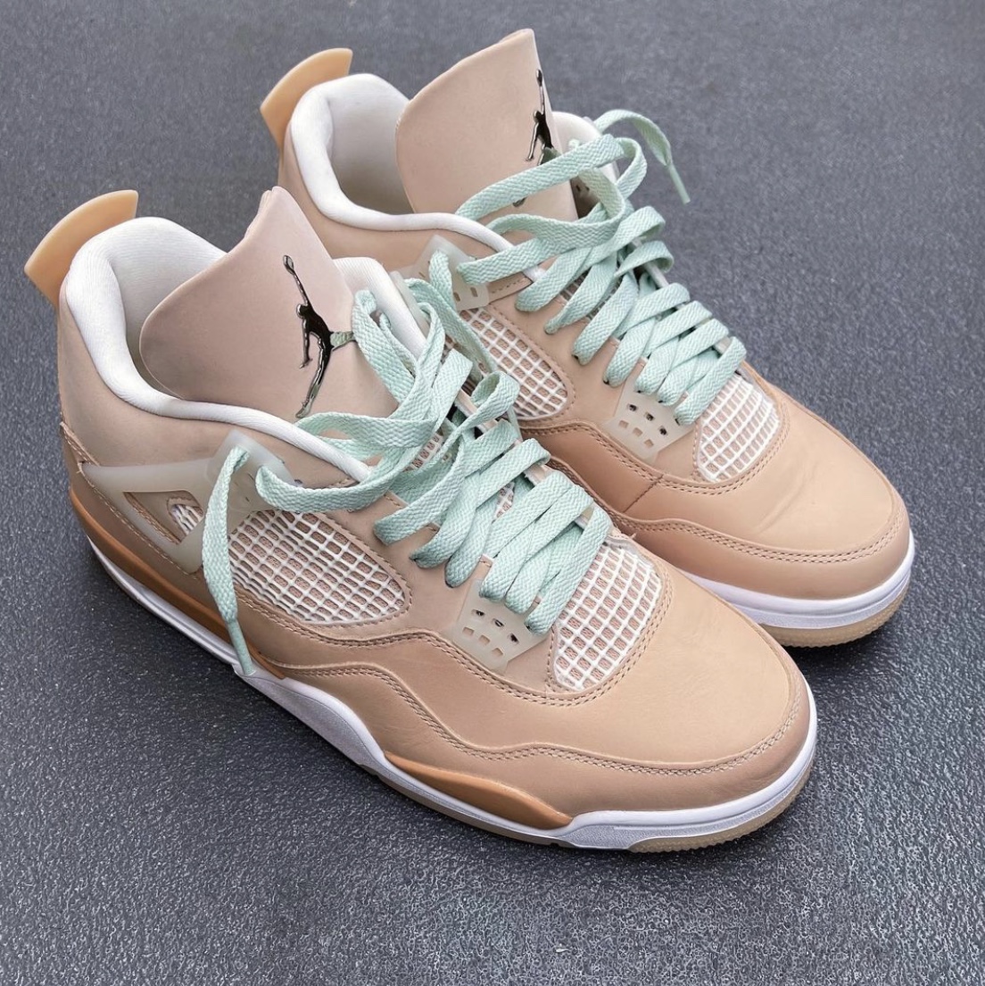 (W) Jordan 4 Retro Shimmer 착용 스타일 - 3