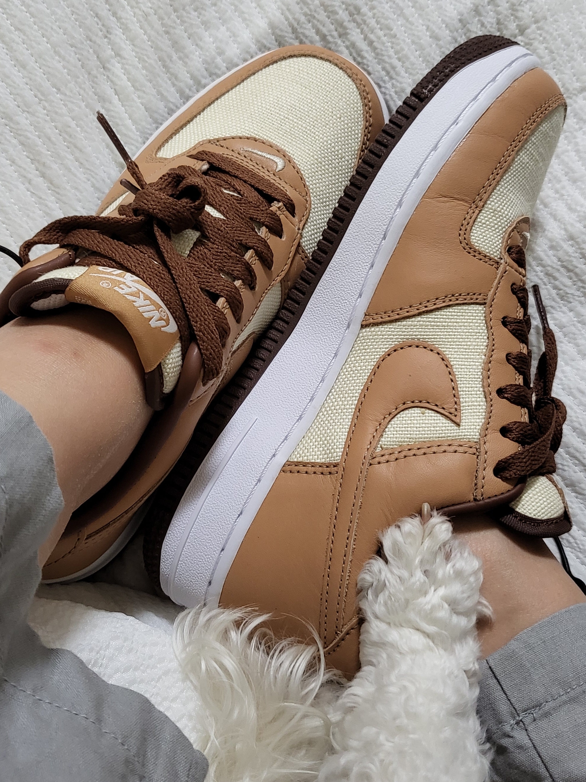 Nike Air Force 1 Low QS Acorn 2021 착용 스타일 - 3