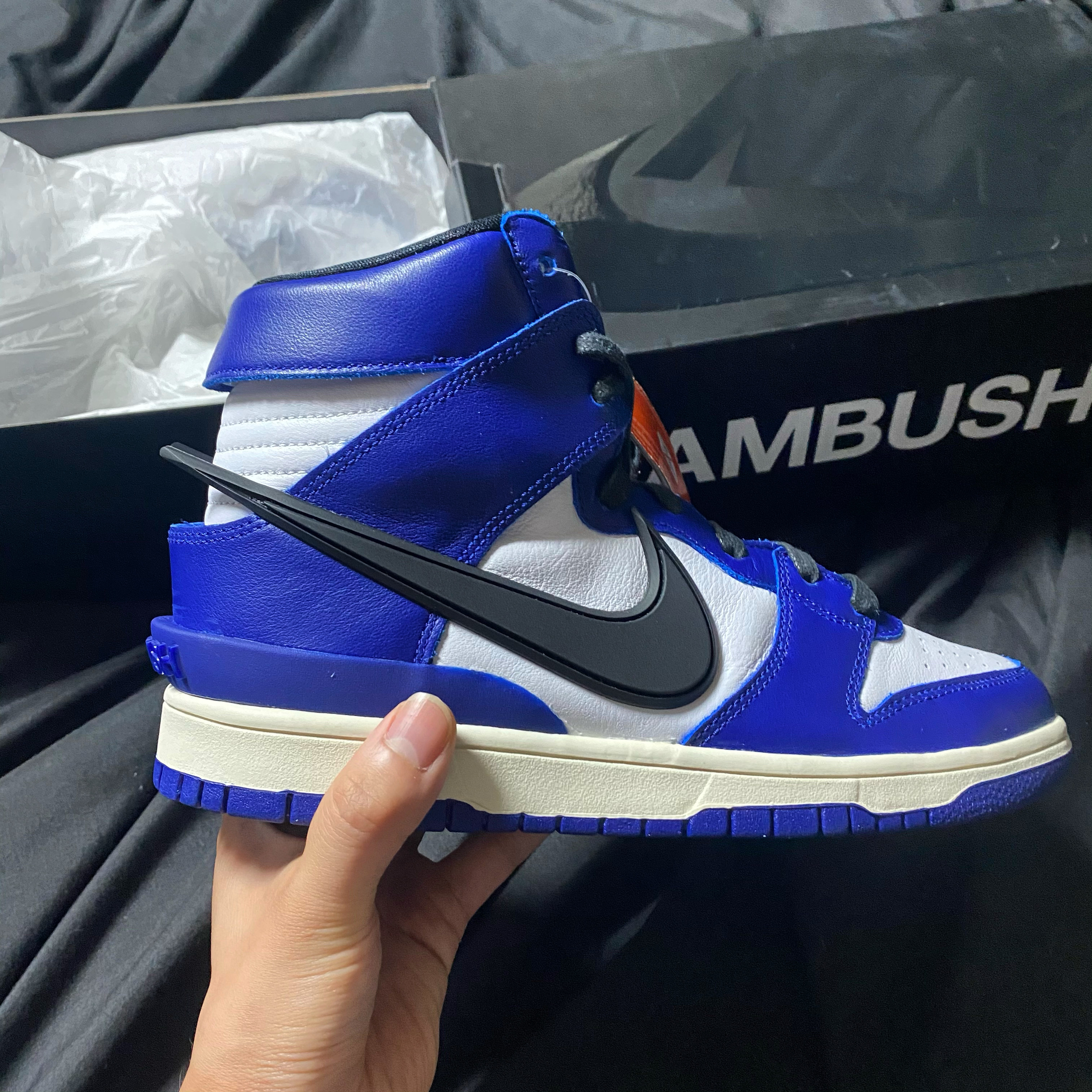 Nike x Ambush Dunk High Deep Royal Blue 착용 스타일 - 4