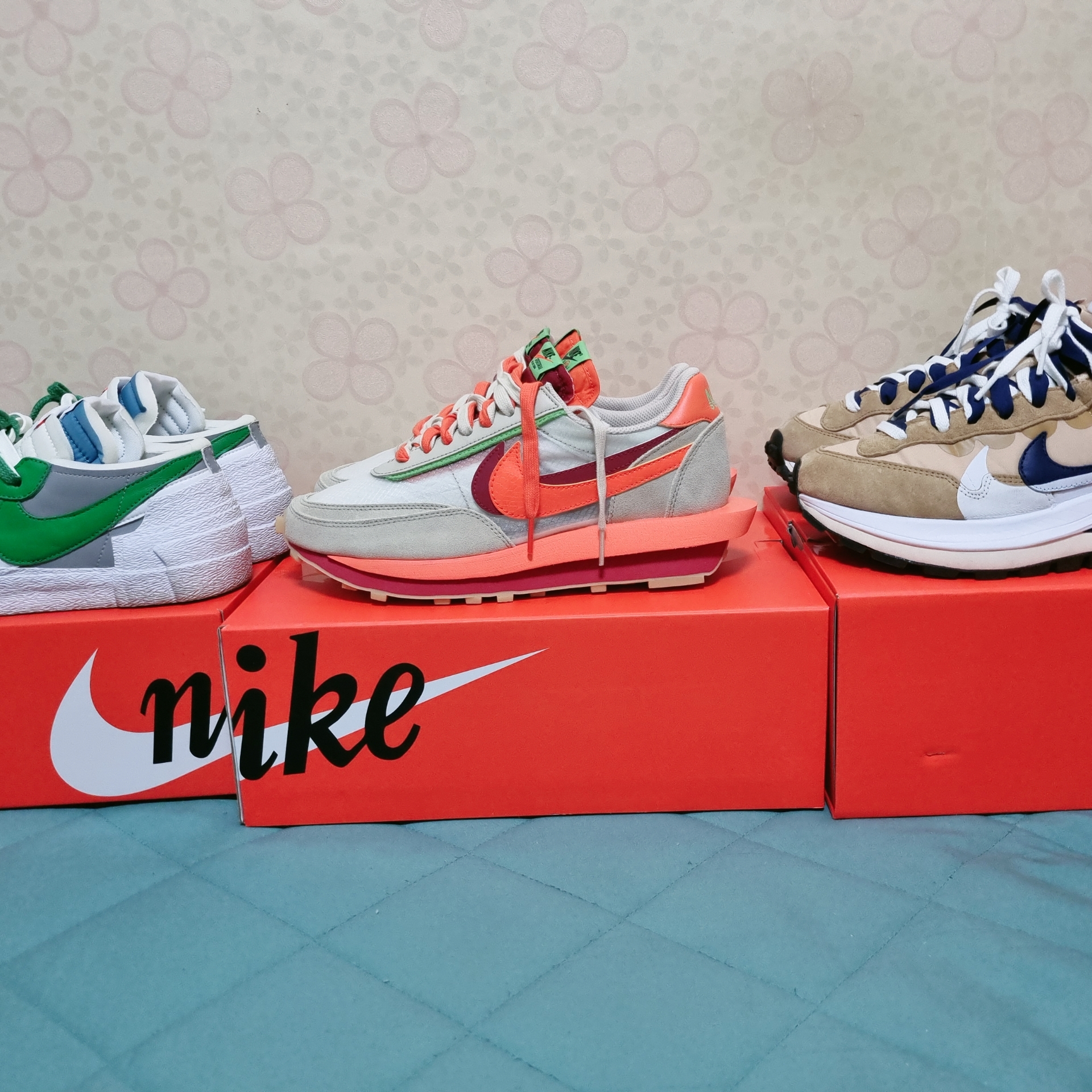 Nike x Sacai x Clot LDWaffle Orange Blaze, Nike x Sacai VaporWaffle Sesame and Blue Void 착용 스타일