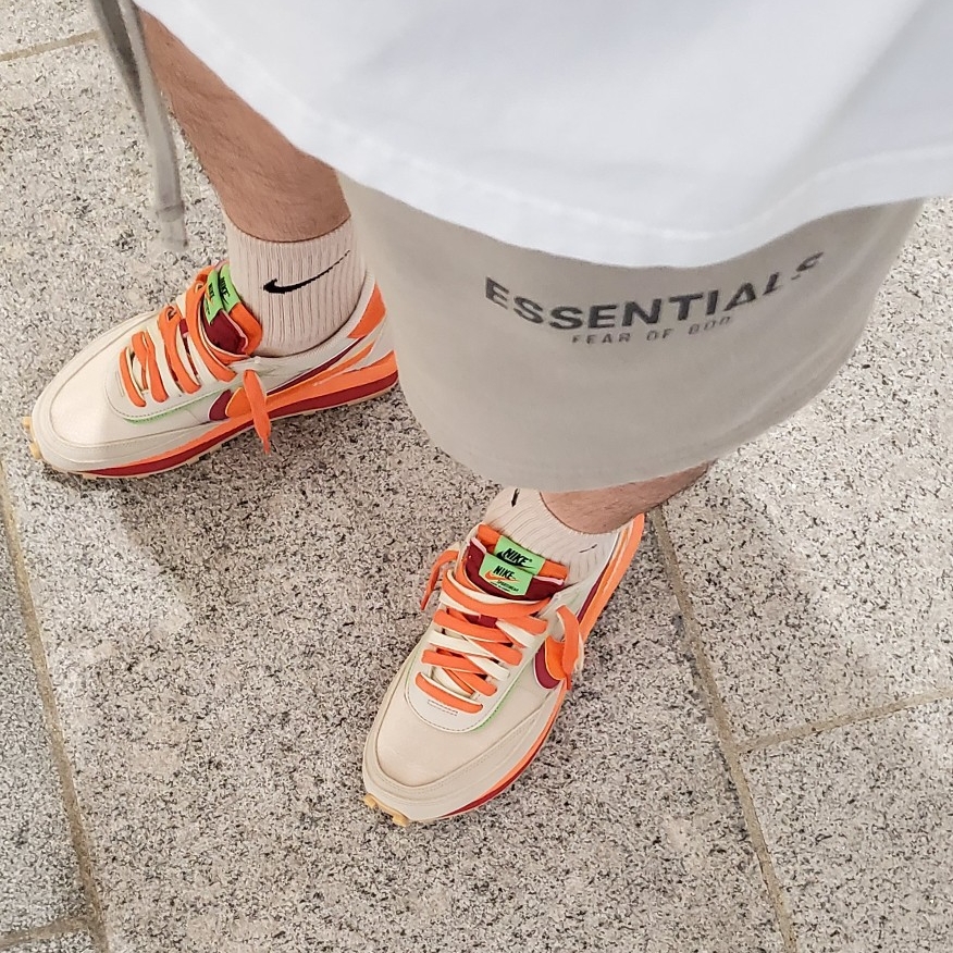 Nike x Sacai x Clot LDWaffle Orange Blaze, Essentials Sweatshorts Moss - 21SS 착용 스타일