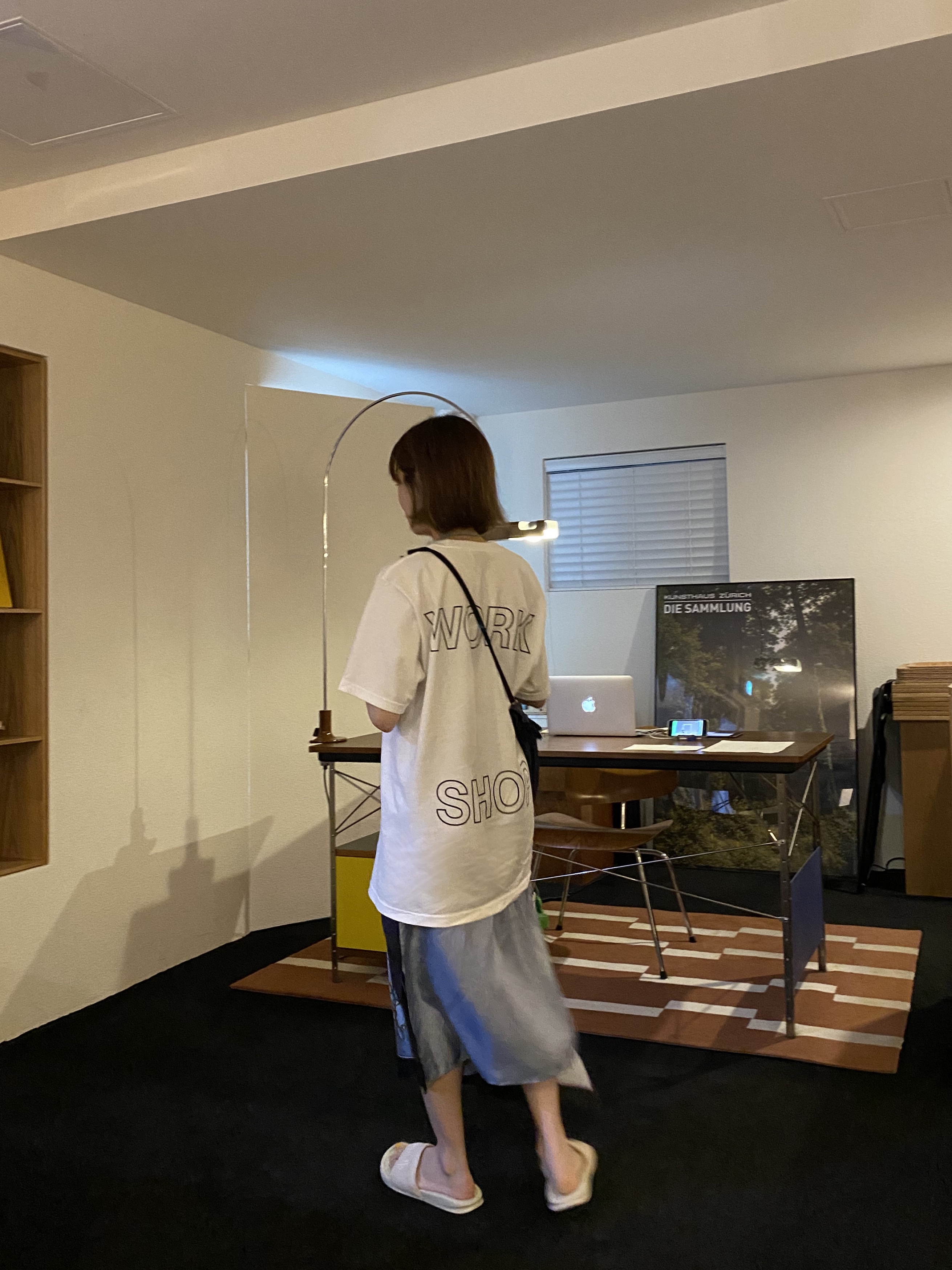 Stussy x Our Legacy Work Shop T-Shirt White, Nike x Stussy Benassi Hemp Slide Fossil Stone 착용 스타일 - 2