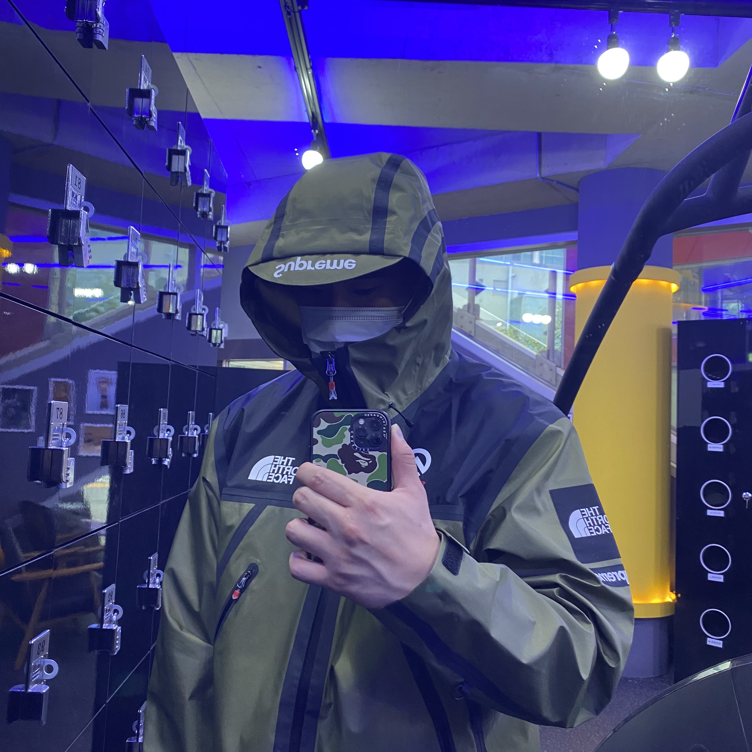 Supreme x The North Face Summit Series Outer Tape Seam Jacket Olive - 21SS 착용 스타일