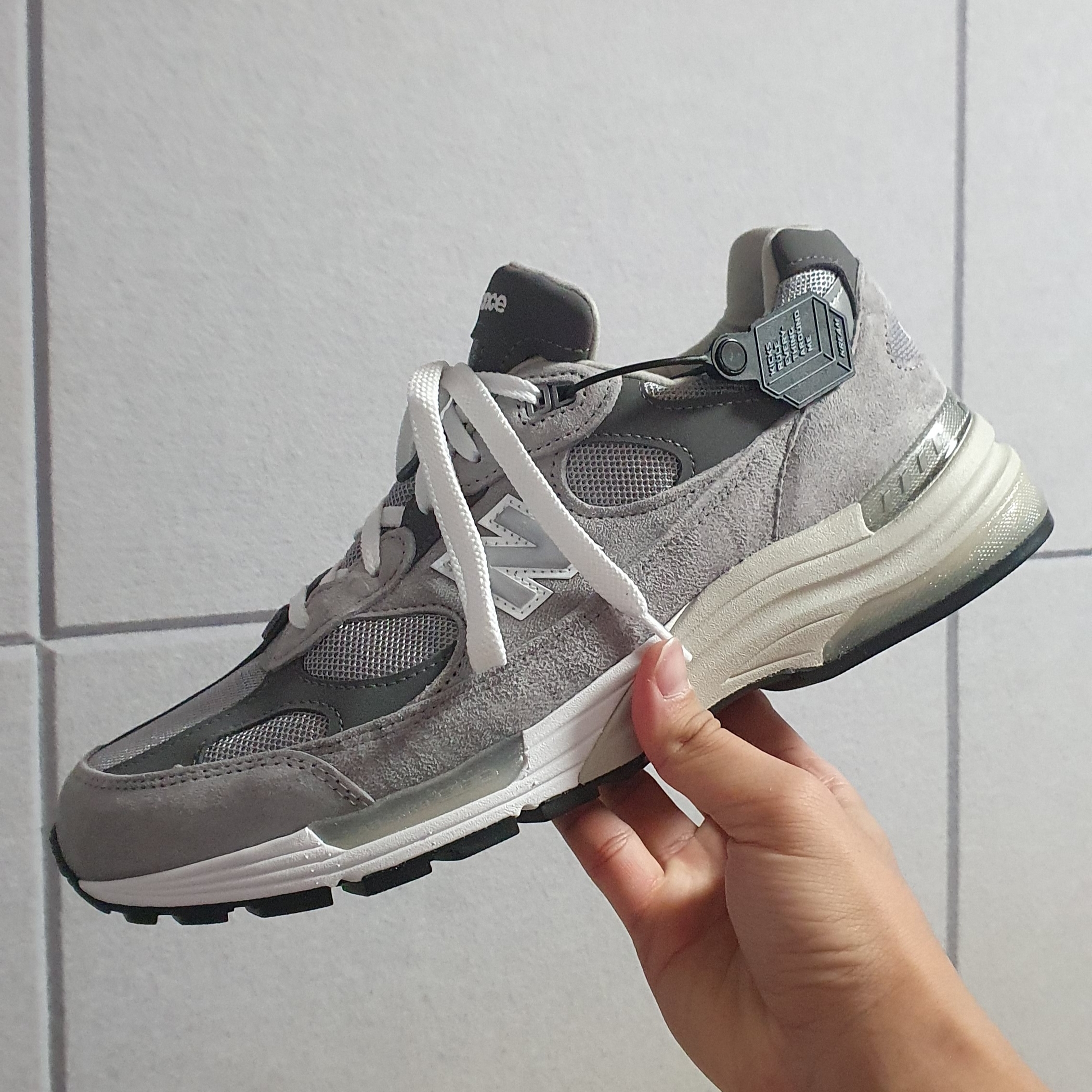 New Balance 992 Made in USA Grey - D Standard 착용 스타일