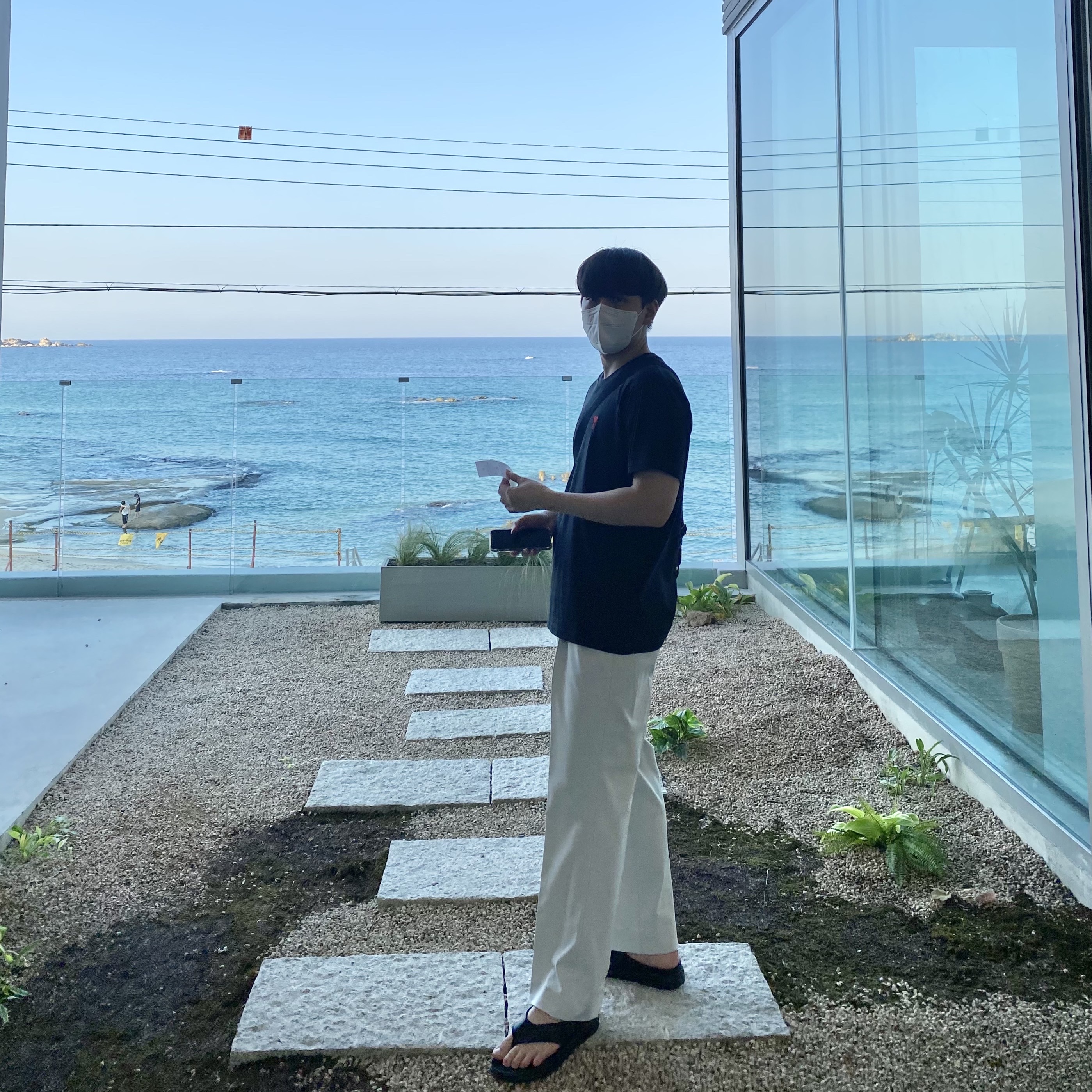 AMI de Coeur T-Shirt Black 착용 스타일