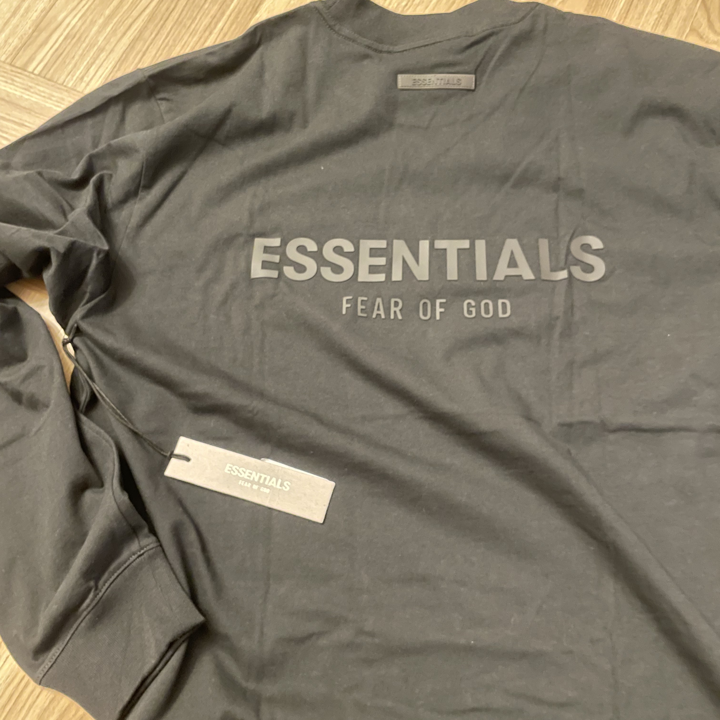 Essentials Pull-Over Hoodie Moss - 21SS, Essentials Mockneck Half-Zip Black - 21SS 착용 스타일 - 4
