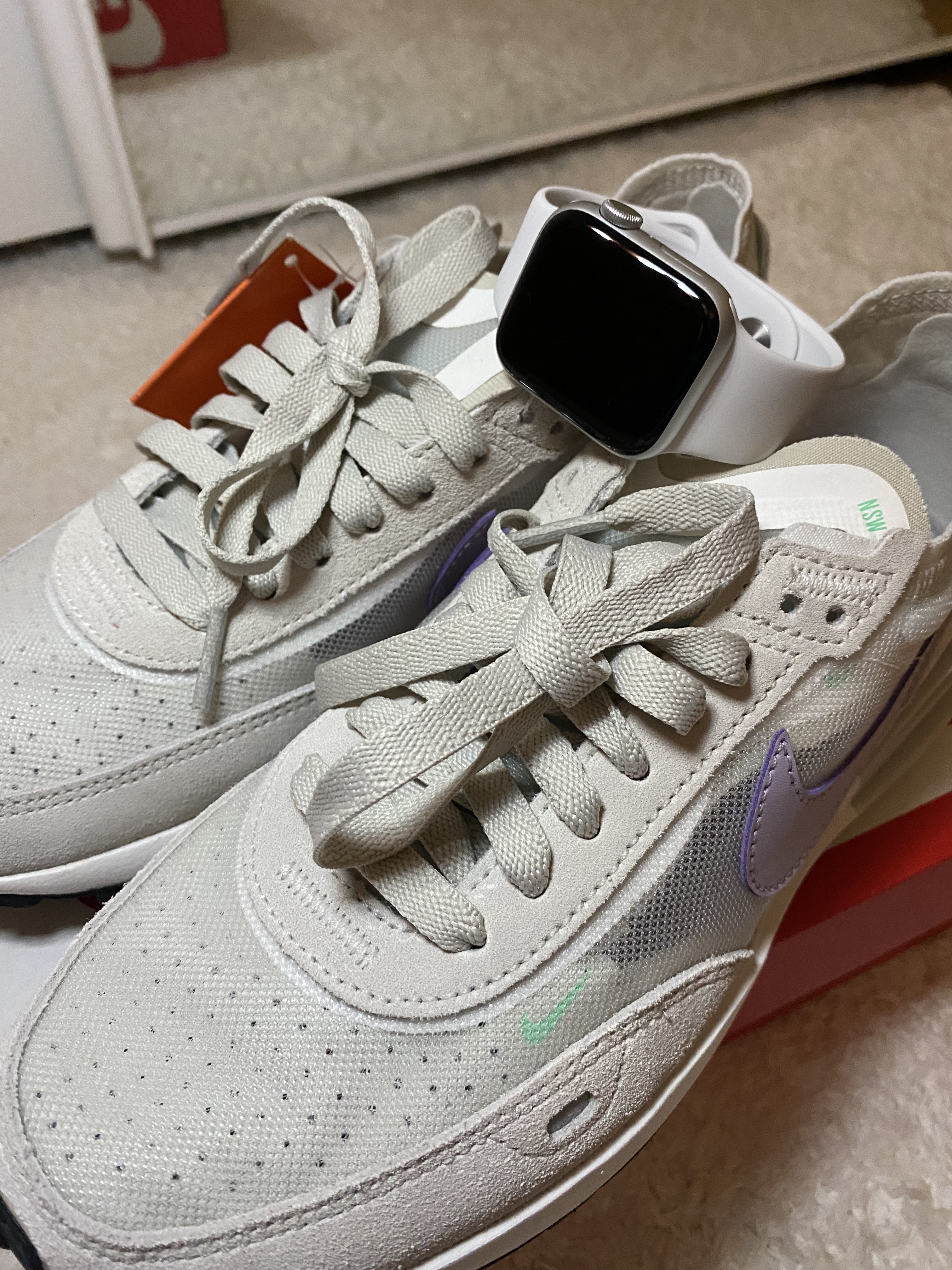 (W) Nike Waffle One Underbrush 착용 스타일 - 1