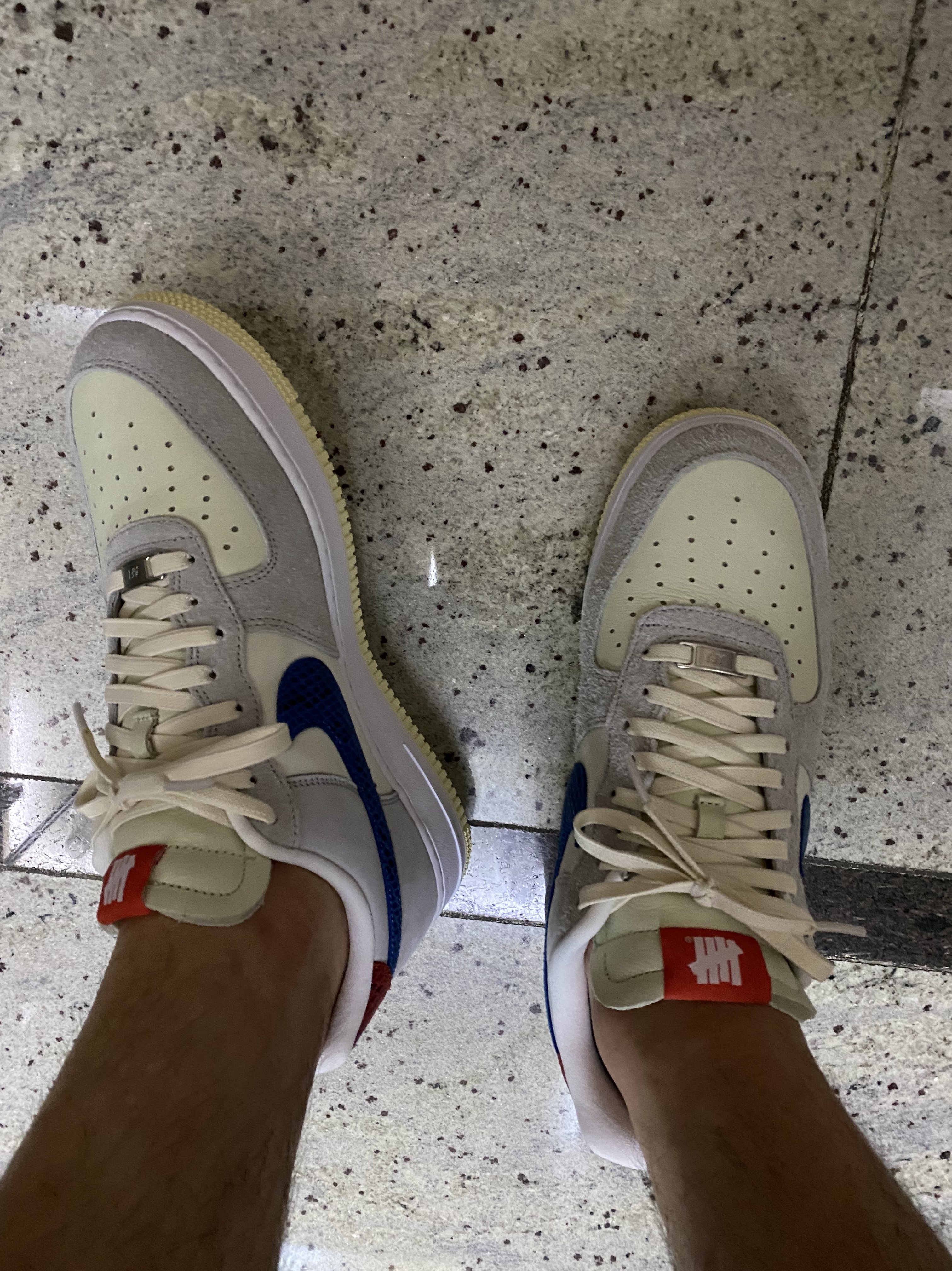 Nike x Undefeated Air Force 1 Low SP 5 On It 착용 스타일