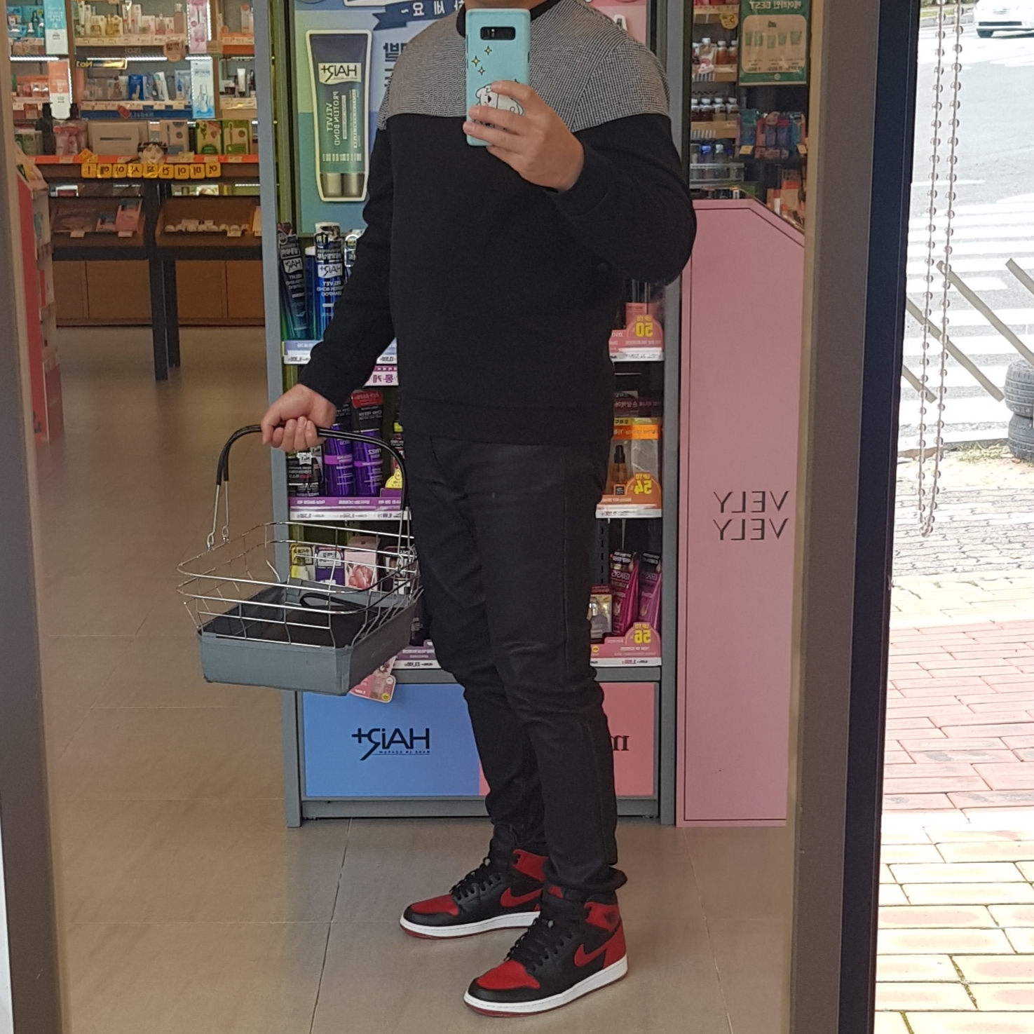 Jordan 1 Retro High OG Bred Banned 2016 착용 스타일 - 3
