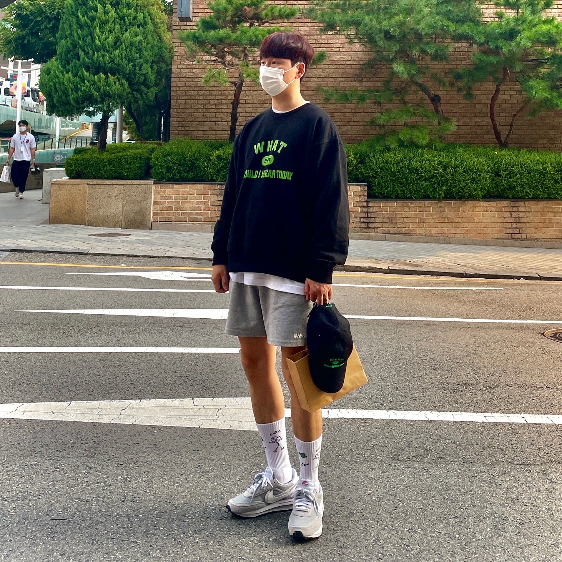 Nike x Sacai x Fragment LDWaffle Light Smoke Grey 착용 스타일