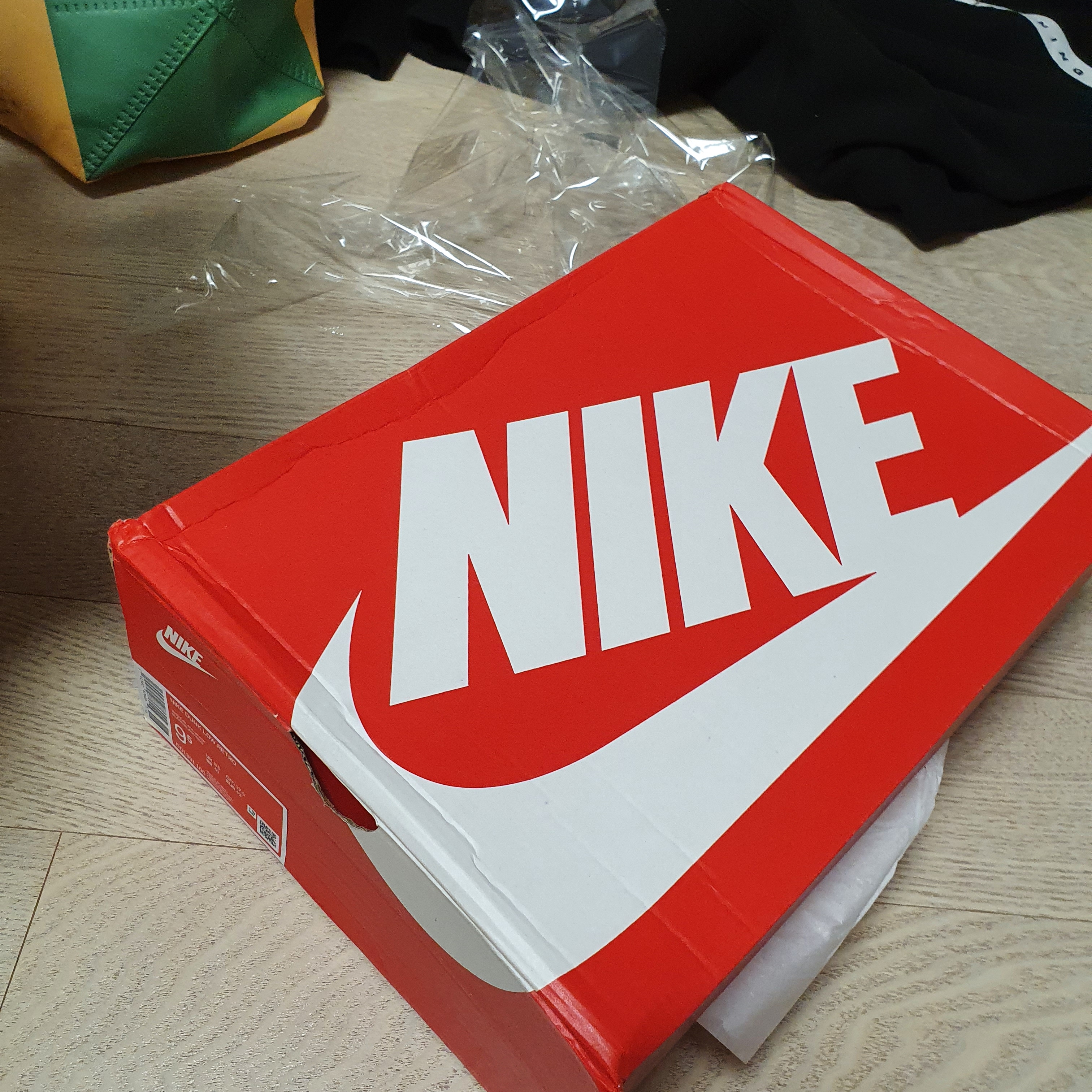 Nike Dunk Low Retro Black 착용 스타일 - 2