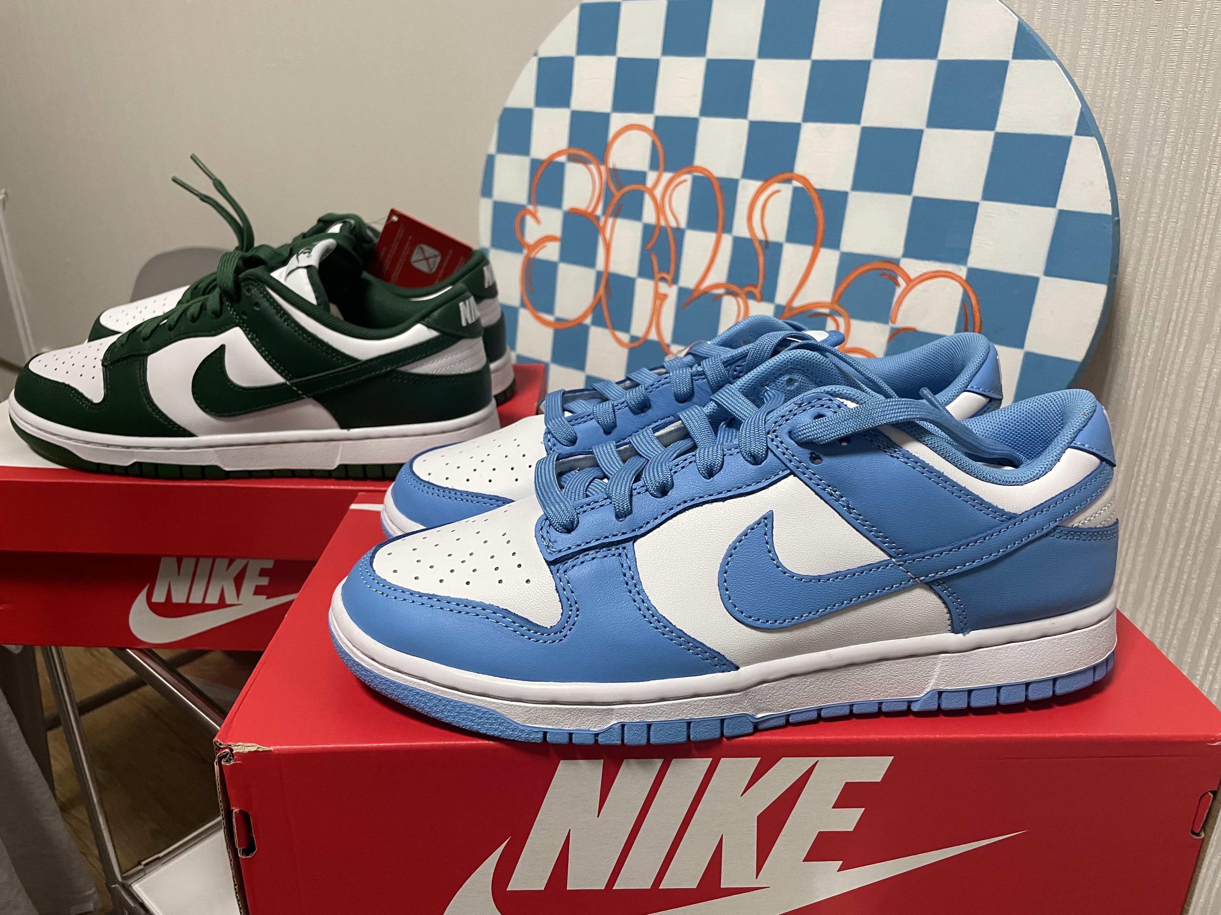 Nike Dunk Low Retro University Blue, Nike Dunk Low Retro Varsity Green 착용 스타일