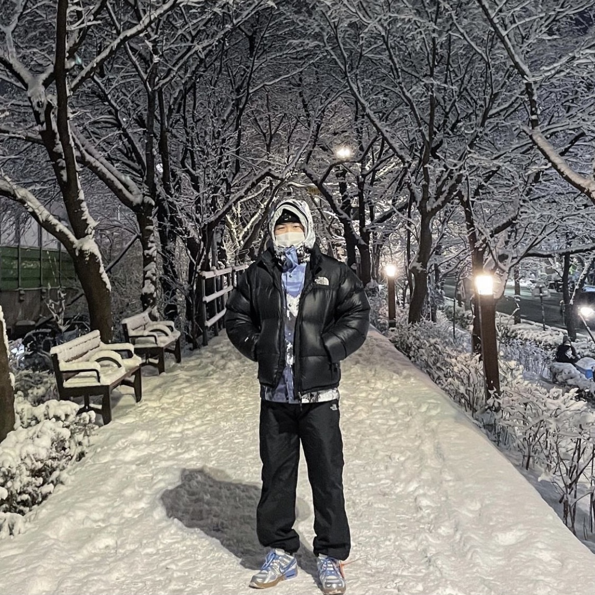 Nike x Off-White Air Rubber Dunk University Blue, Supreme x The North Face Mountain Parka Blue White - 17FW 착용 스타일