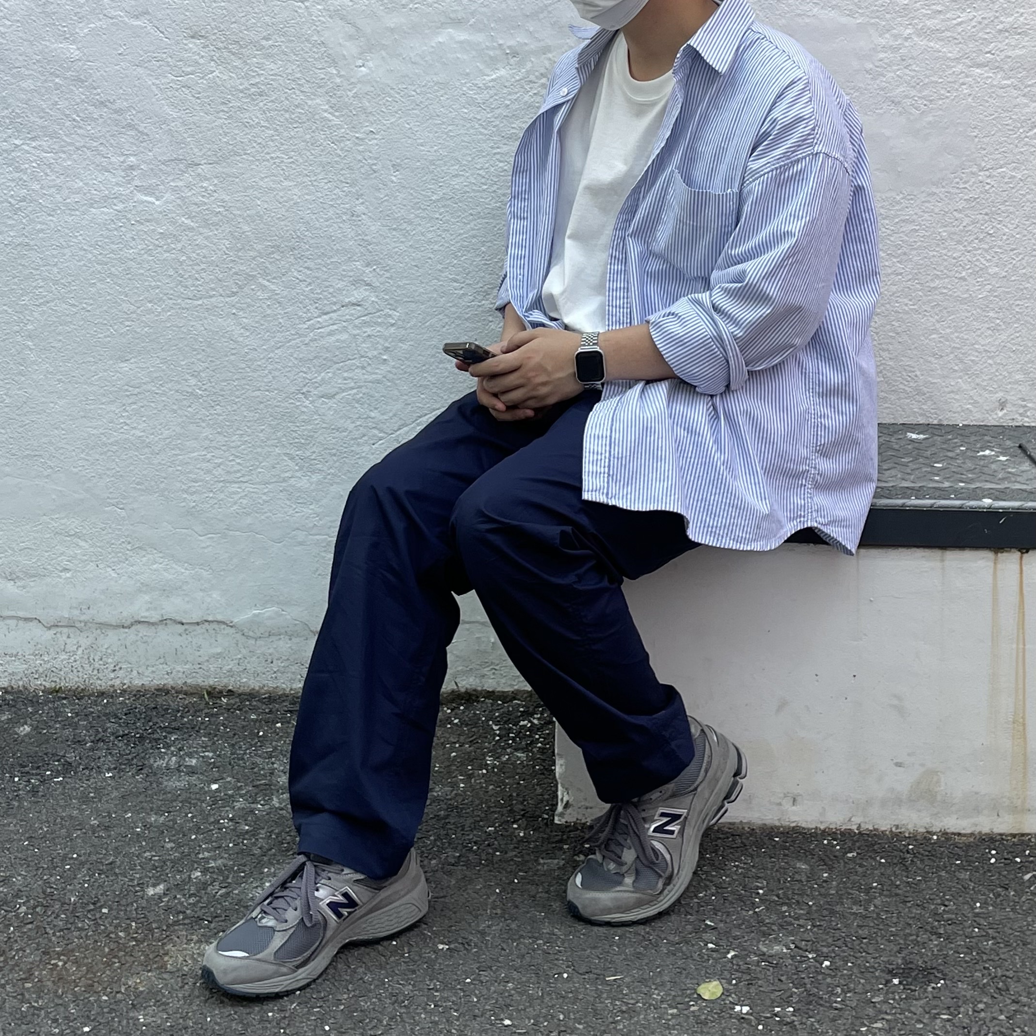 New Balance 2002R Gray 착용 스타일