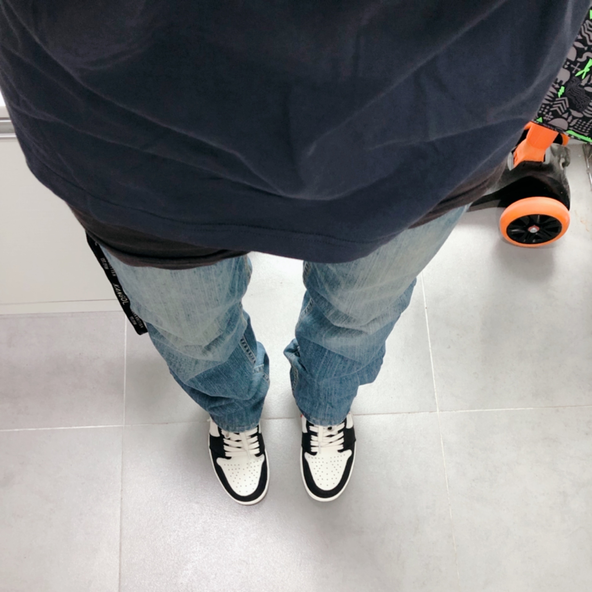 Jordan 1 Retro High OG A Star Is Born, Palace Tri-Zooted Shakka T-Shirt Navy - 20FW 착용 스타일 - 4