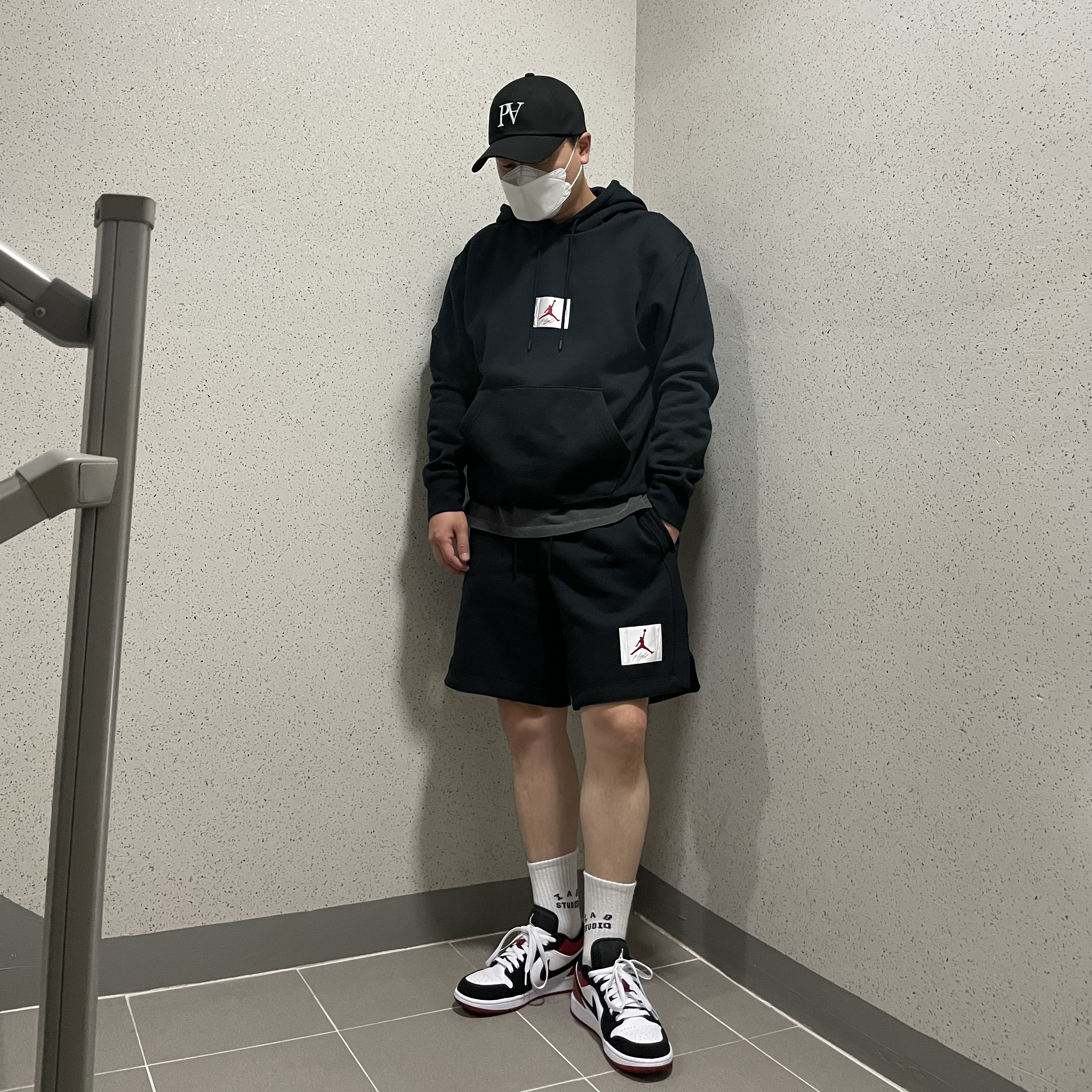 Jordan 1 Low Black Toe 착용 스타일