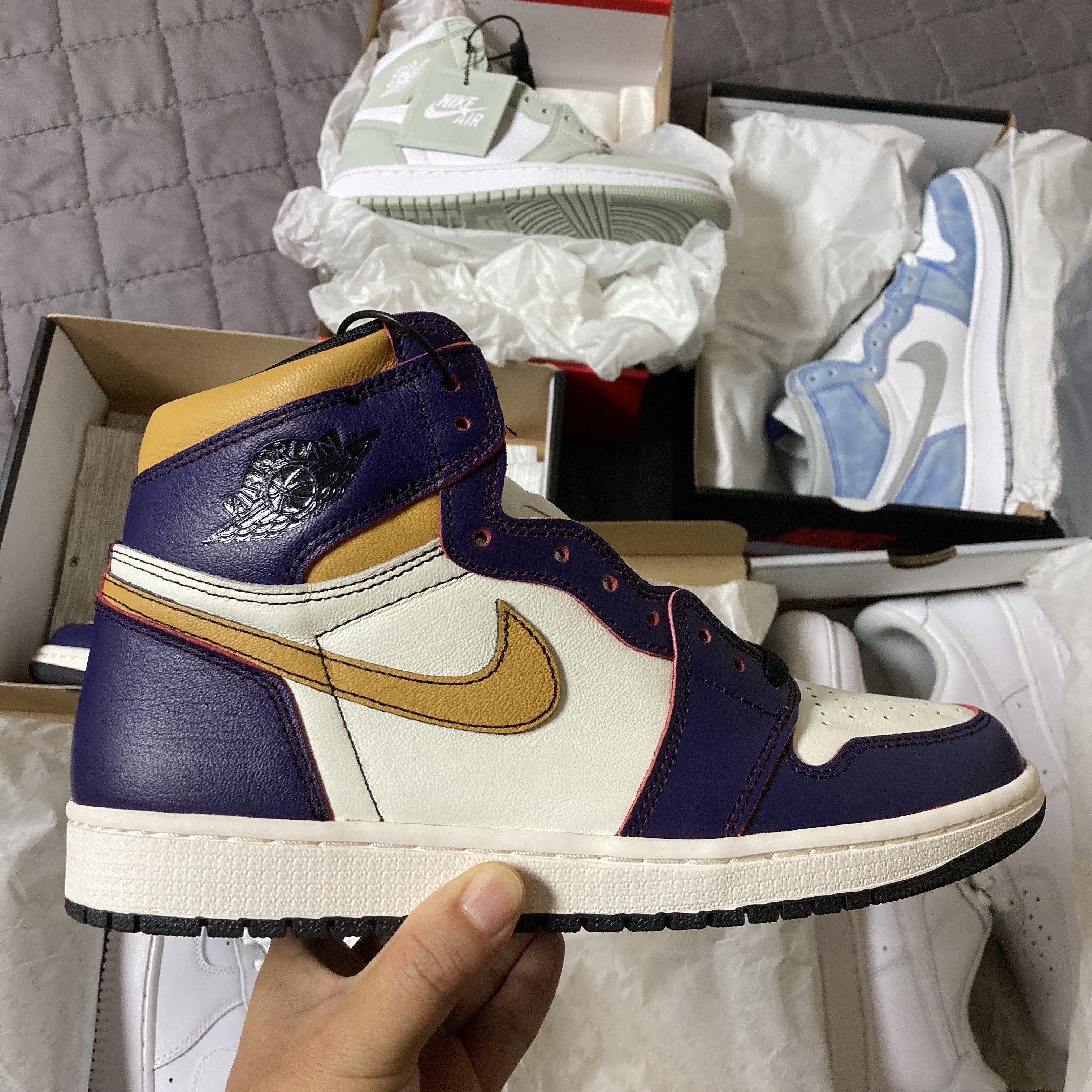 Jordan 1 Retro High OG Defiant SB LA to Chicago, Nike Air Force 1 '07 Low White 착용 스타일 - 2