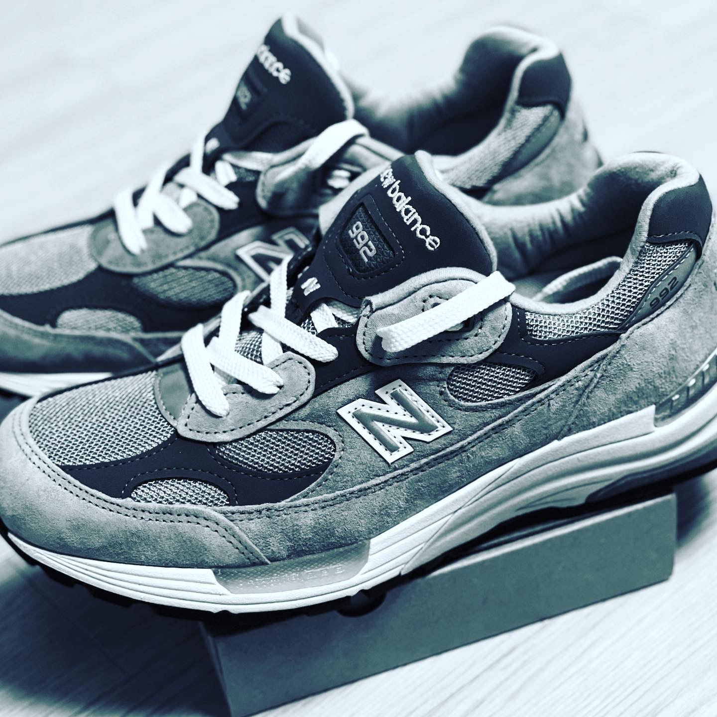 New Balance 992 Made in USA Grey - D Standard 착용 스타일