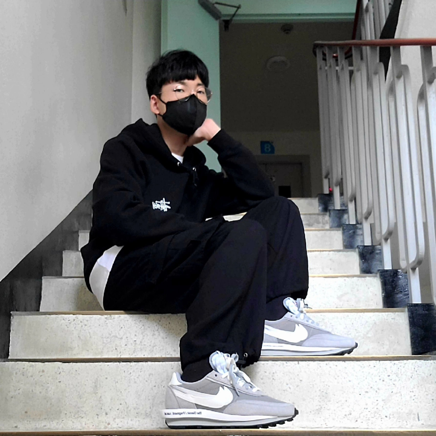 Nike x Sacai x Fragment LDWaffle Light Smoke Grey 착용 스타일