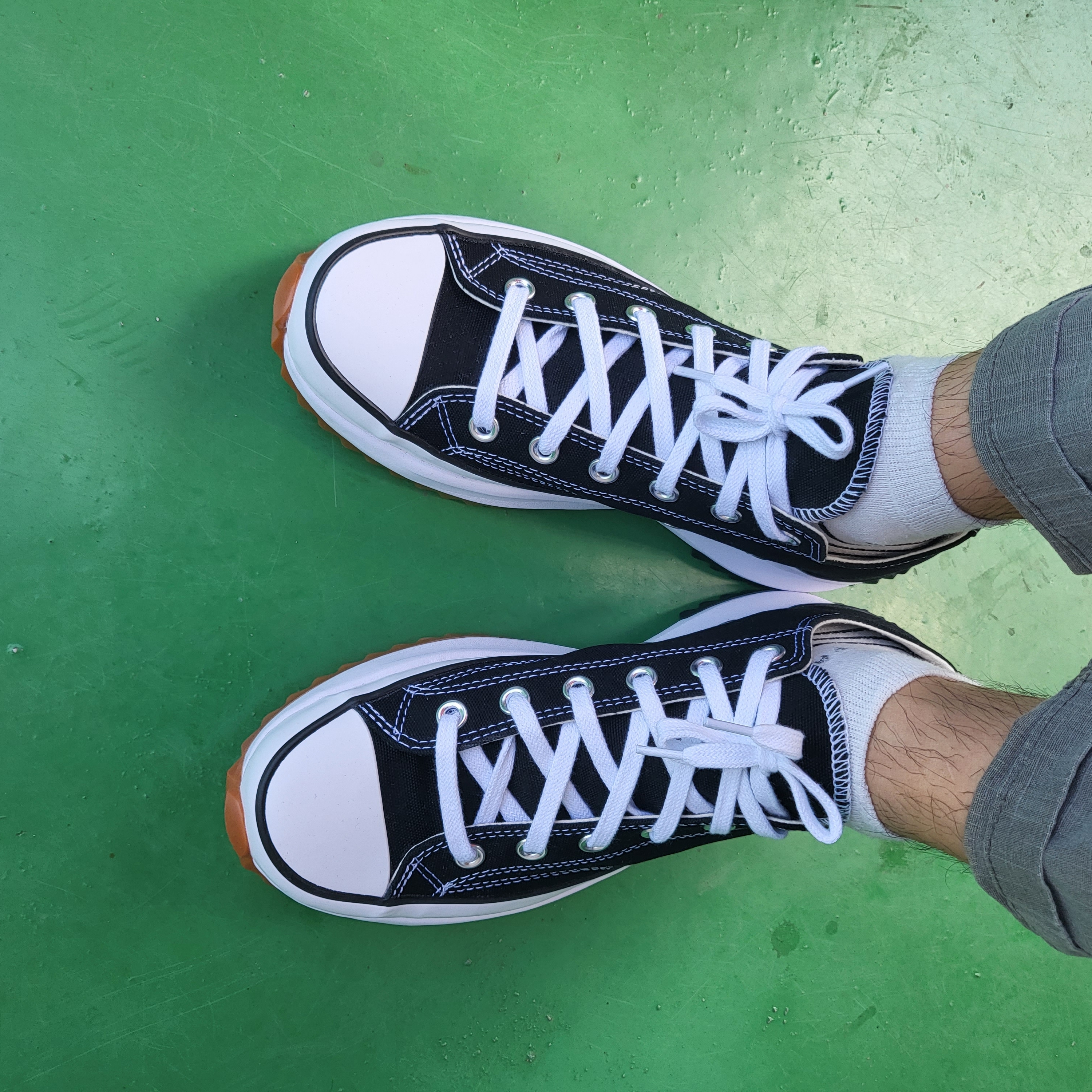 Converse Run Star Hike Low Black 착용 스타일 - 5