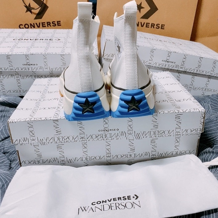 Converse x JW Anderson Run Star Hike Hi White 착용 스타일 - 4