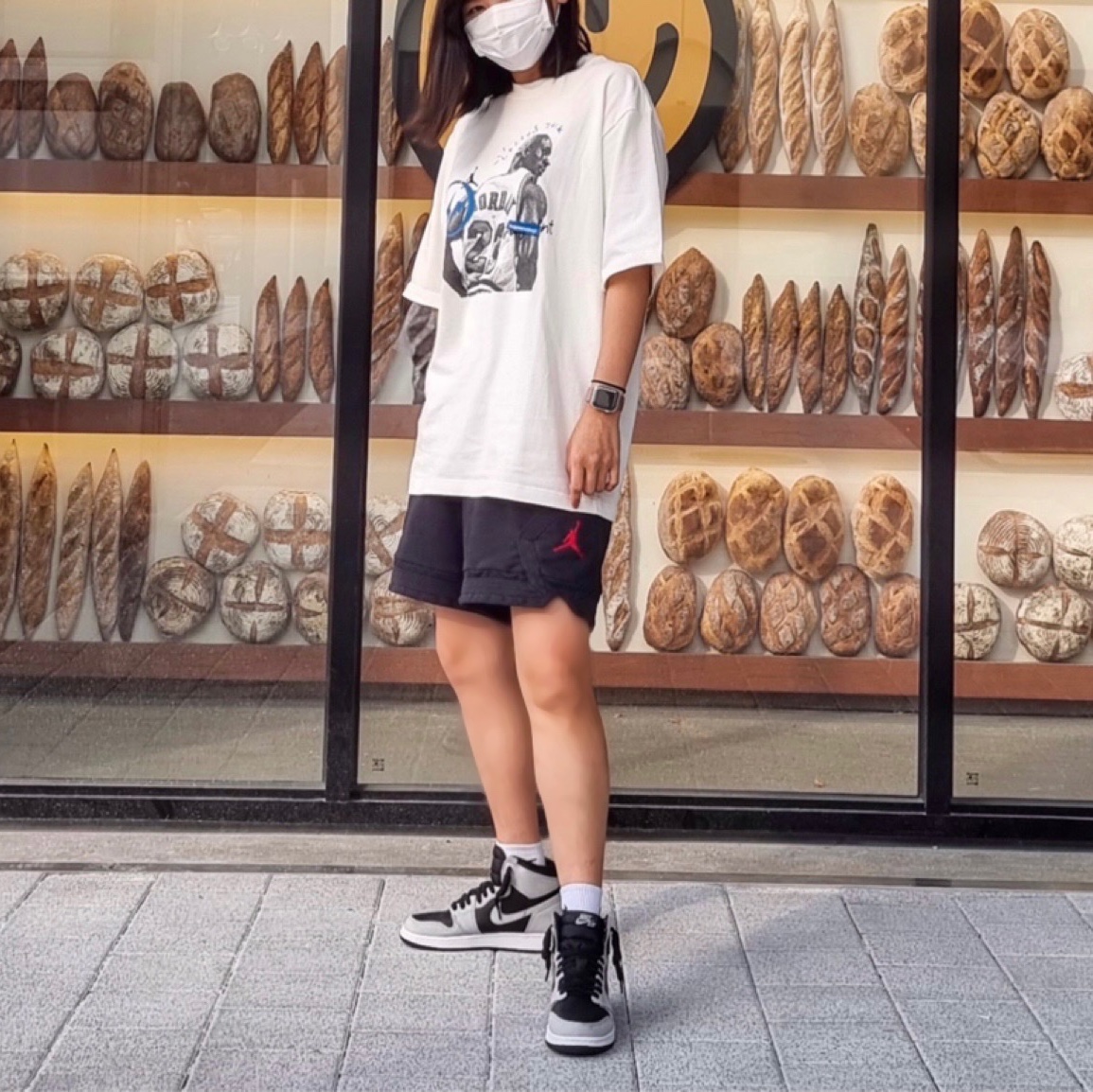 (GS) Jordan 1 Retro High OG Shadow 2.0, Jordan x Travis Scott x Fragment T-Shirt Sail (DJ0619-133) 착용 스타일