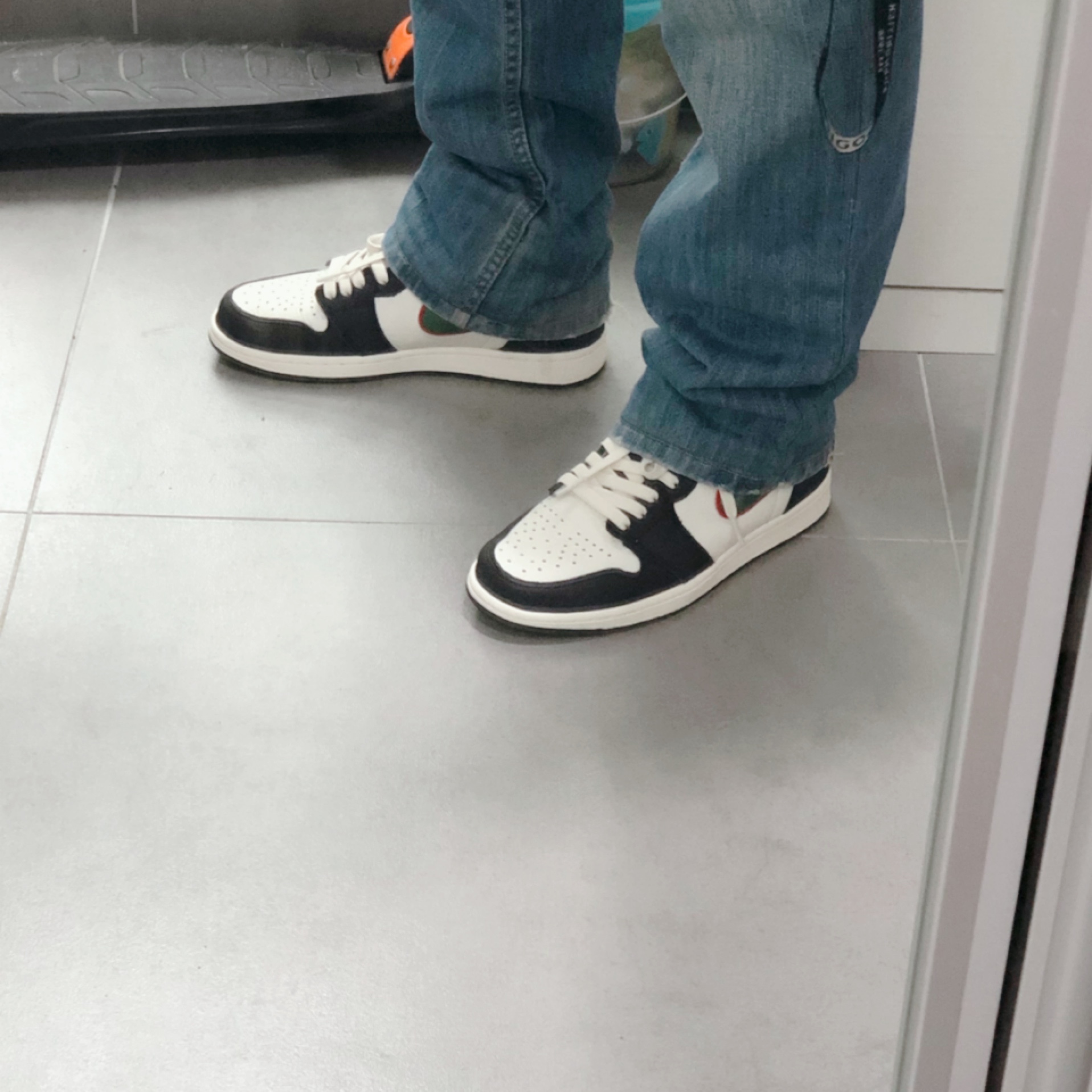 Jordan 1 Retro High OG A Star Is Born, Palace Tri-Zooted Shakka T-Shirt Navy - 20FW 착용 스타일 - 3