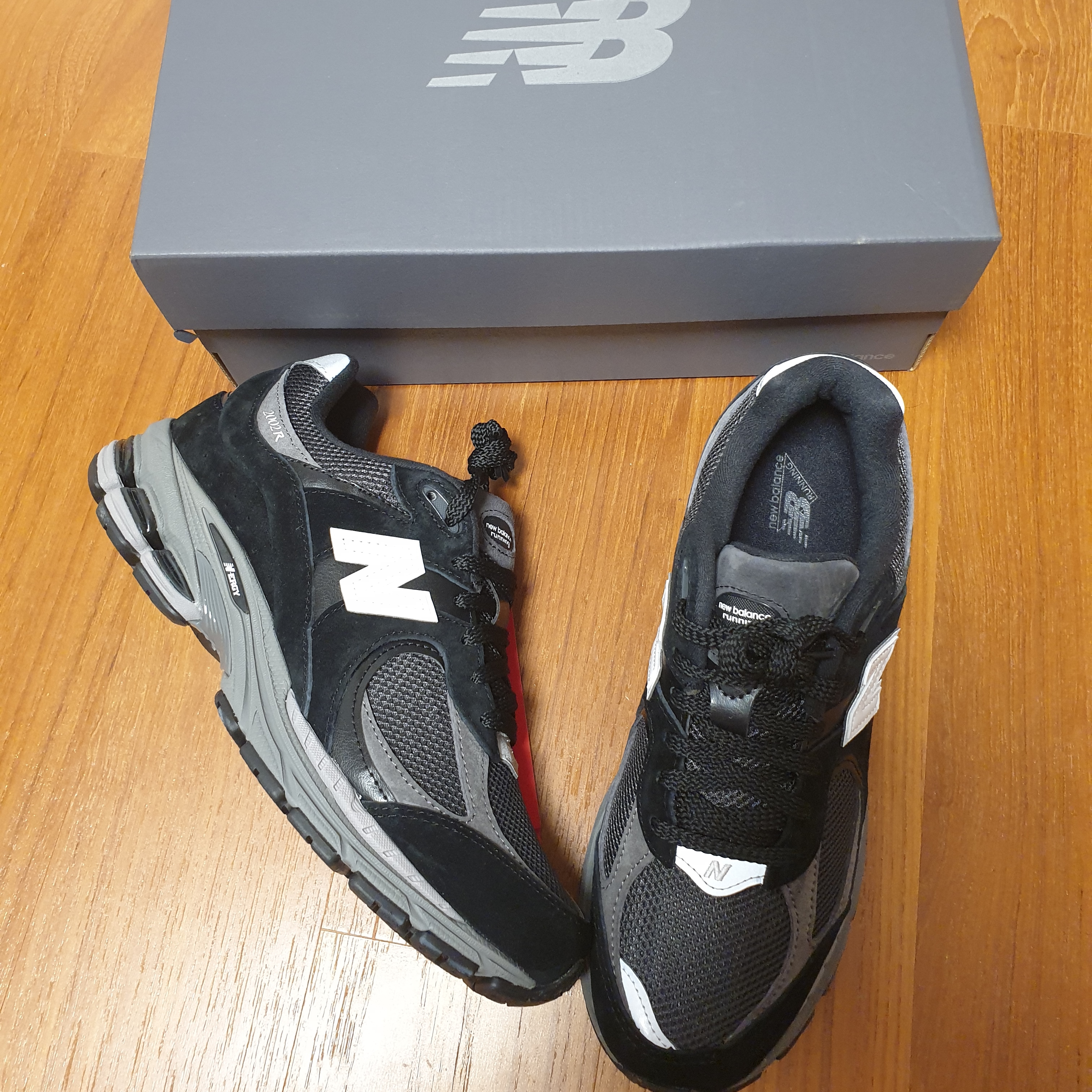 New Balance 2002R Black Dark Grey - JD Sports Exclusive 착용 스타일 - 3