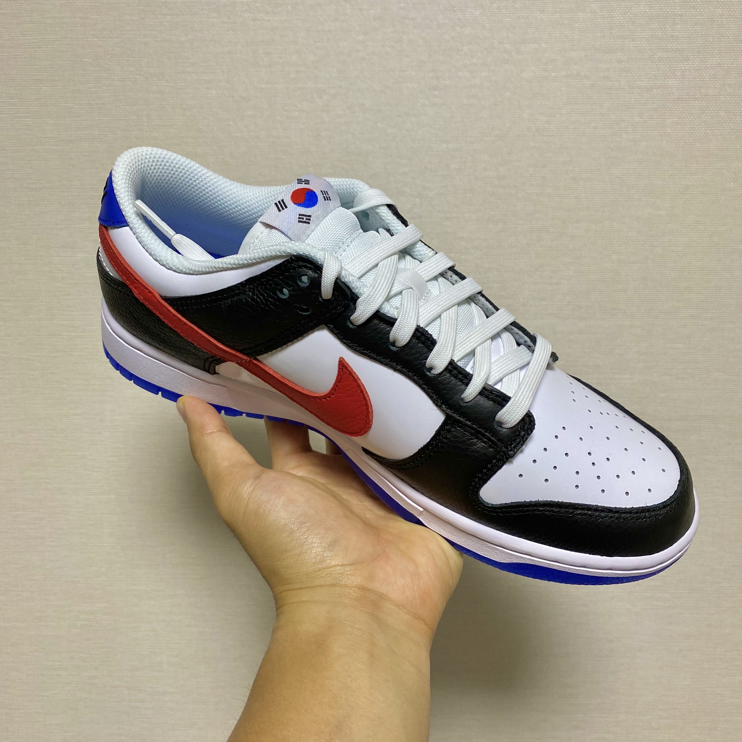Nike Dunk Low SE Seoul 착용 스타일