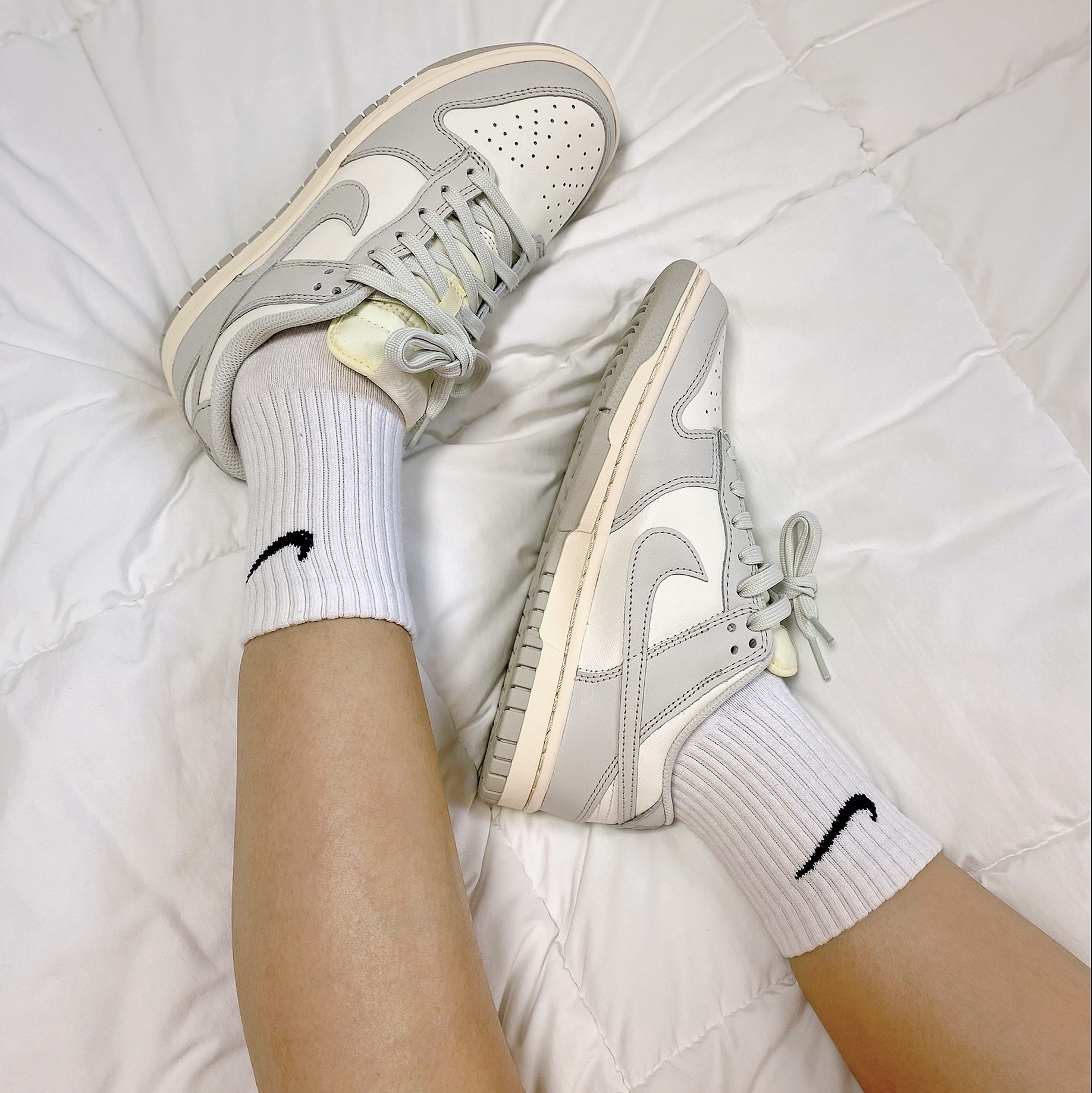 (W) Nike Dunk Low Light Bone 착용 스타일 - 1