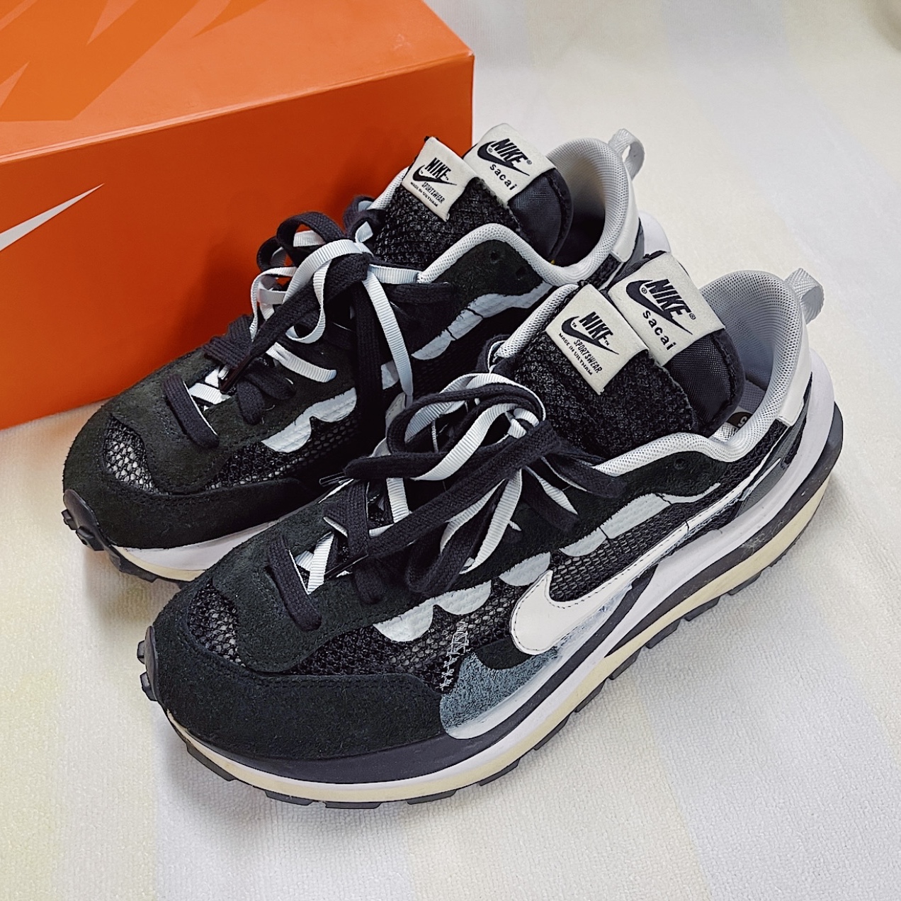 Nike x Sacai VaporWaffle Black White 착용 스타일
