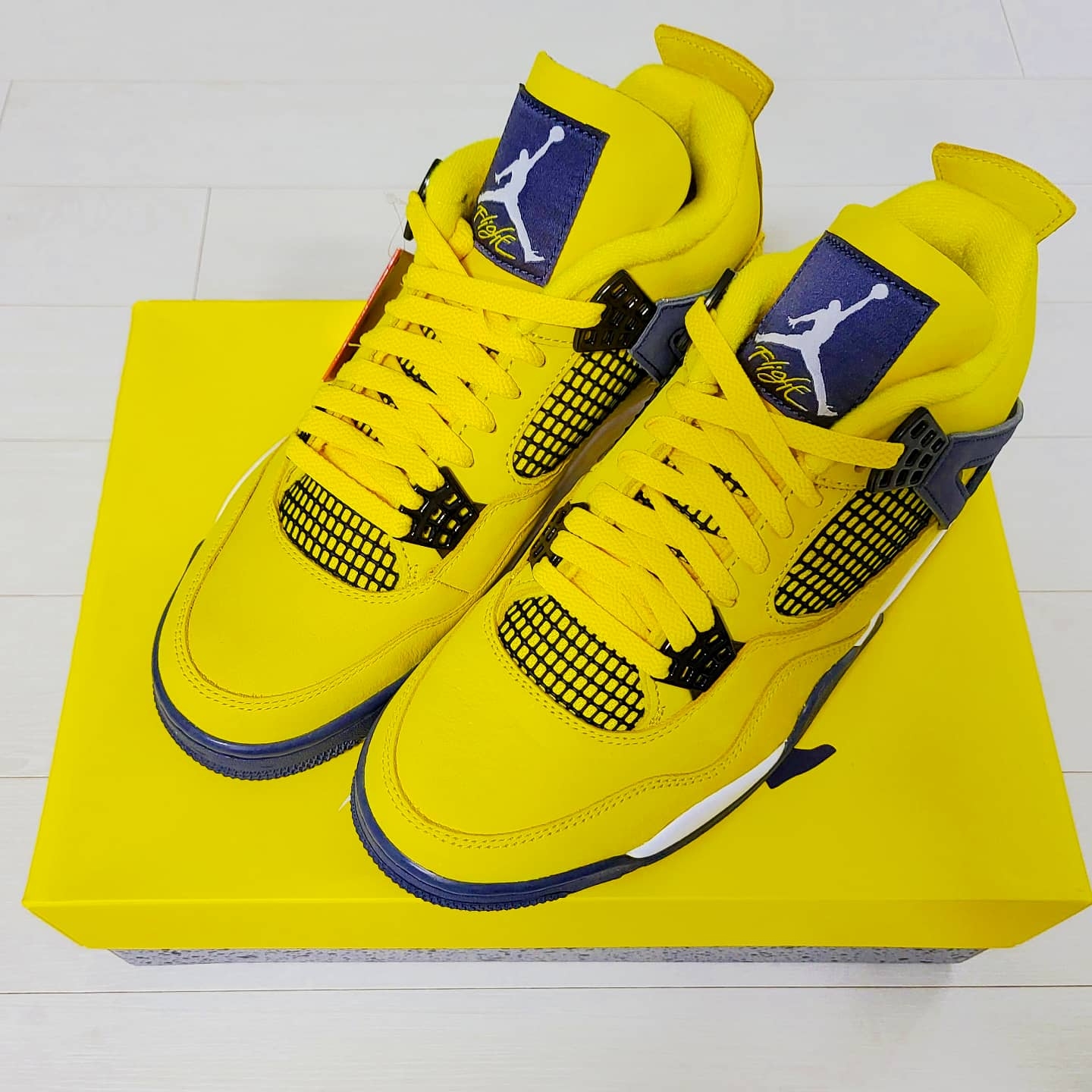 Jordan 4 Retro Tour Yellow 착용 스타일 - 1