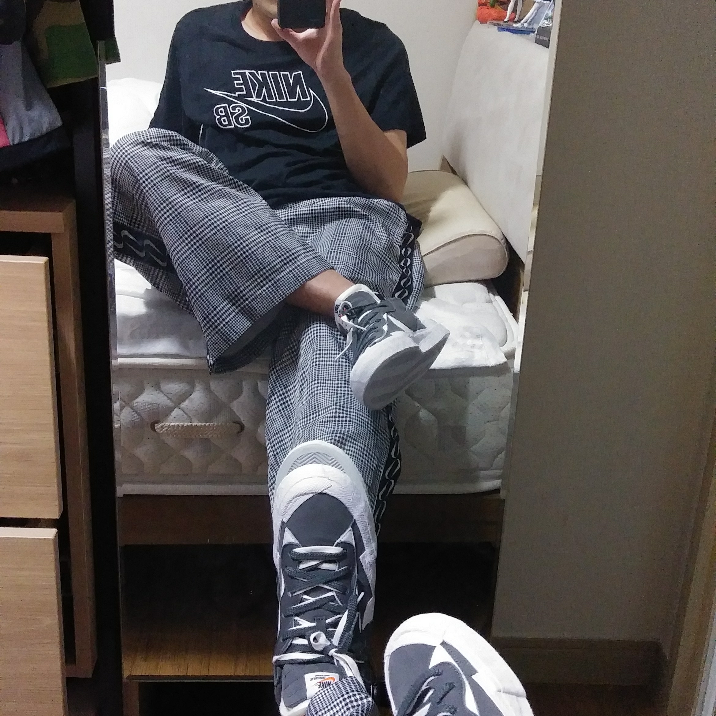 Nike x Sacai Blazer Low Iron Grey 착용 스타일