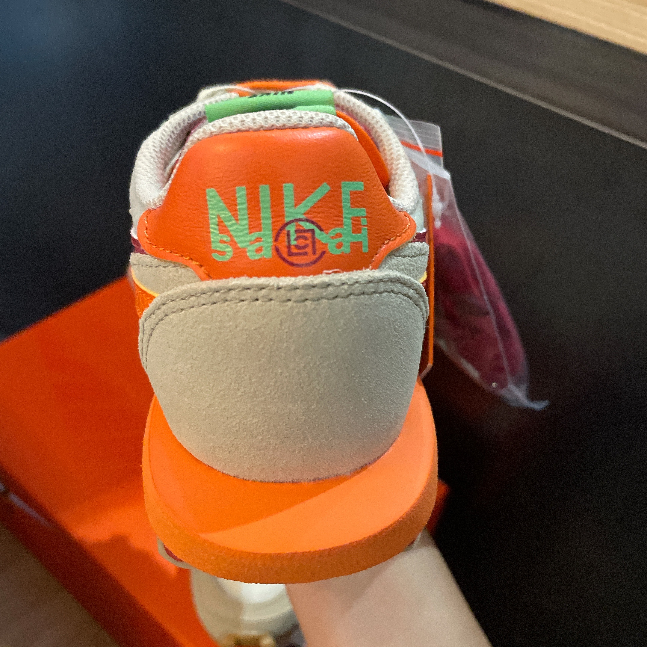 Nike x Sacai x Clot LDWaffle Orange Blaze 착용 스타일 - 3