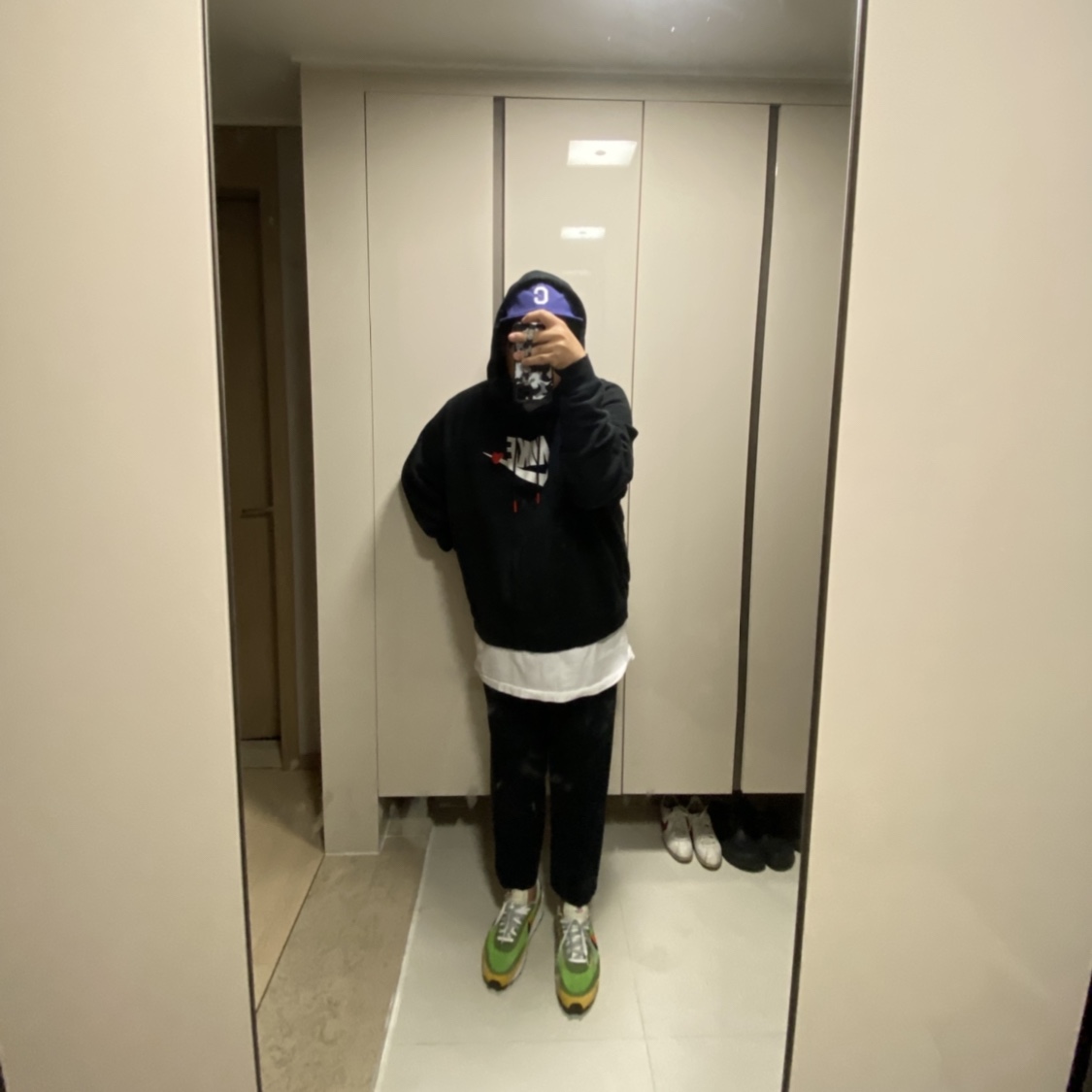 Nike x Sacai LDWaffle Green Multi 착용 스타일
