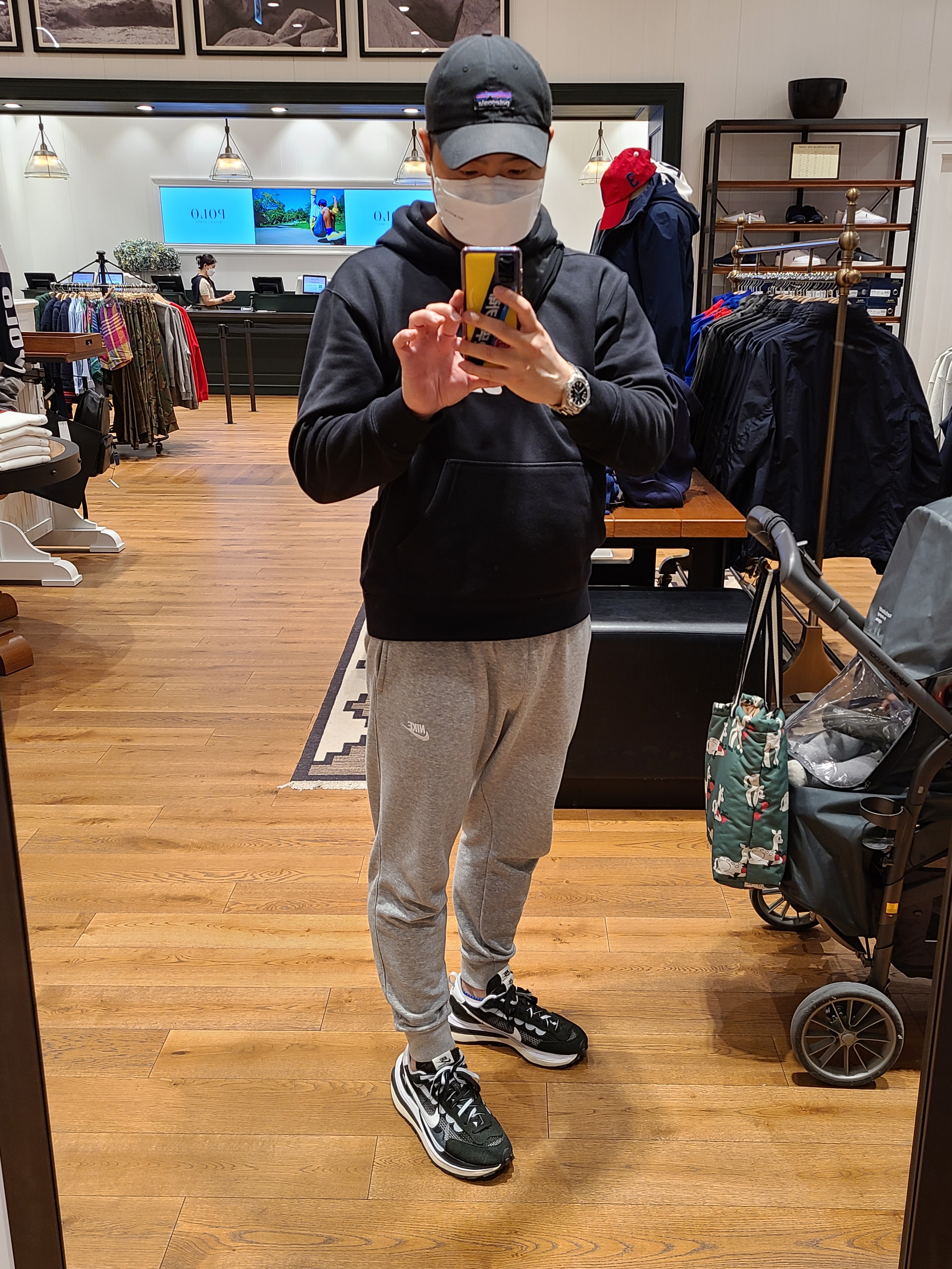 Nike x Sacai VaporWaffle Black White 착용 스타일