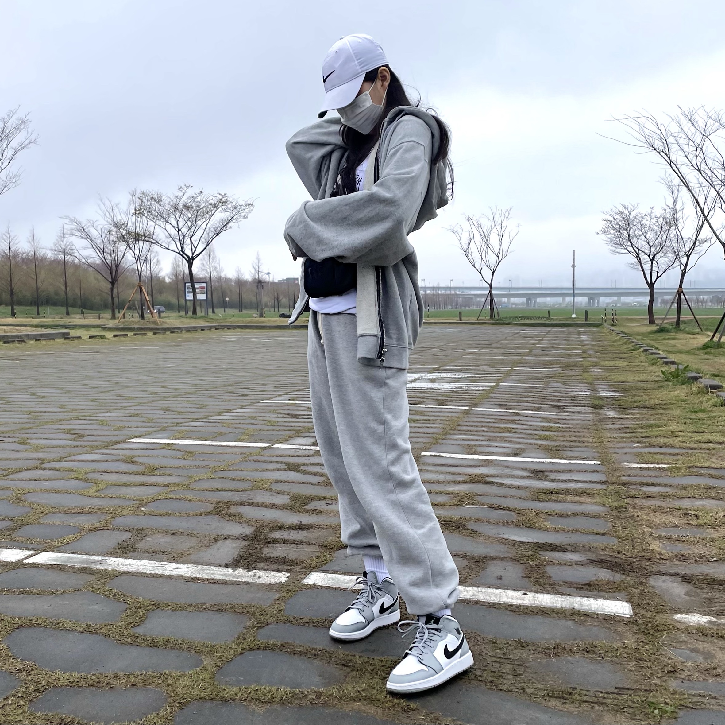 (GS) Jordan 1 Mid Light Smoke Grey, Jordan 1 Mid Light Smoke Grey 착용 스타일