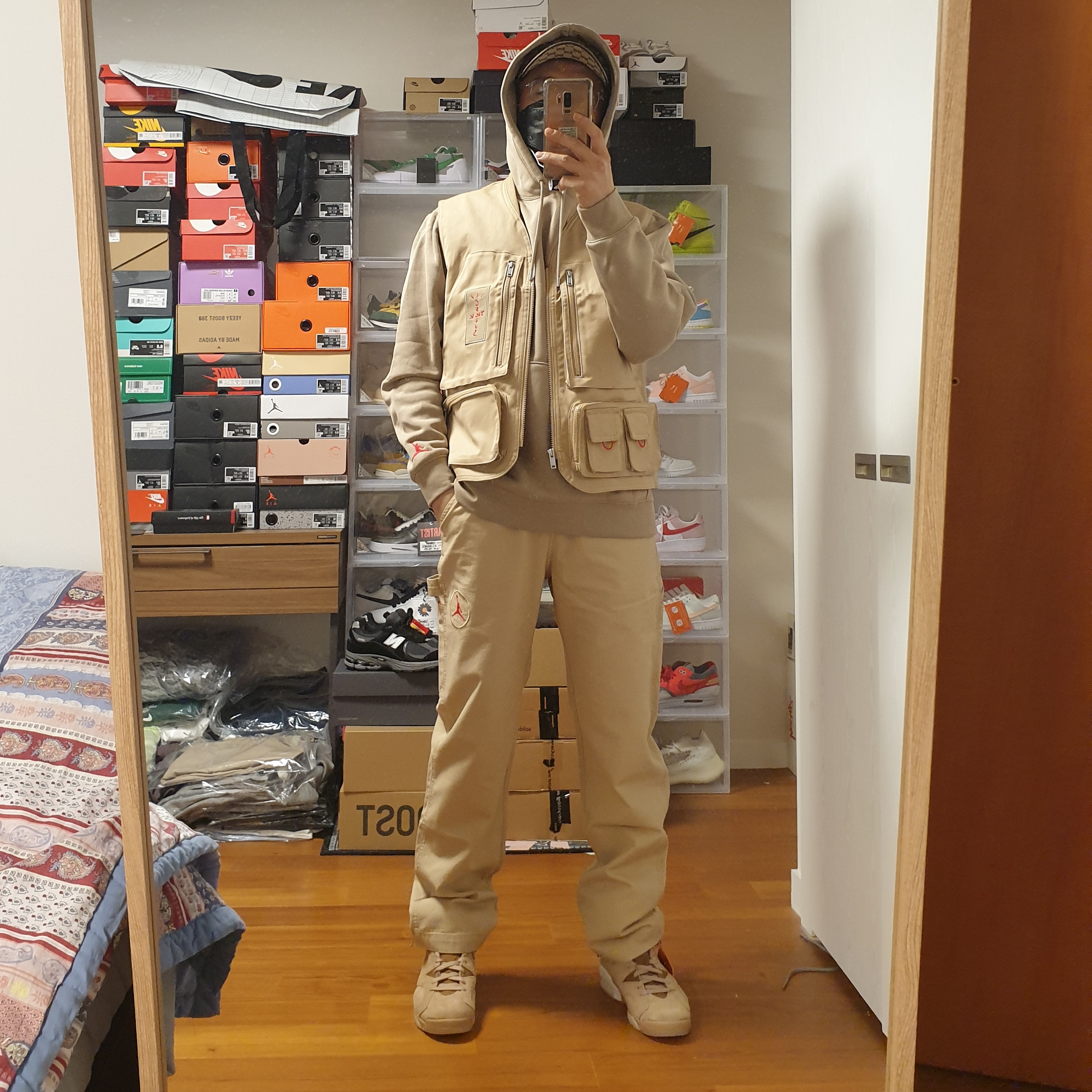Jordan 6 x Travis Scott Retro SP British Khaki, Jordan x Travis Scott Pullover Hoodie - Asia 착용 스타일 - 3