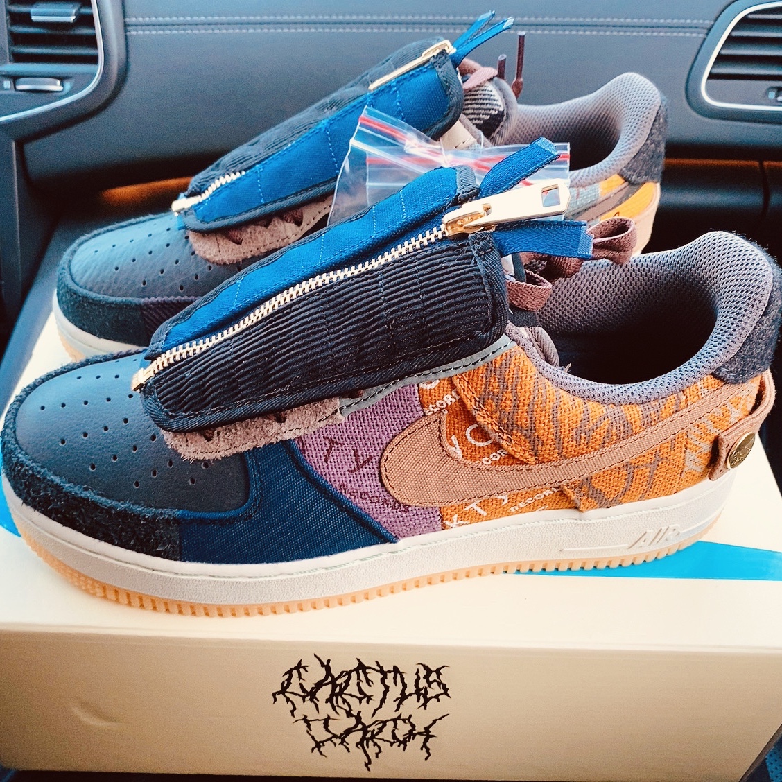 Nike x Travis Scott Air Force 1 Low Cactus Jack 착용 스타일 - 2