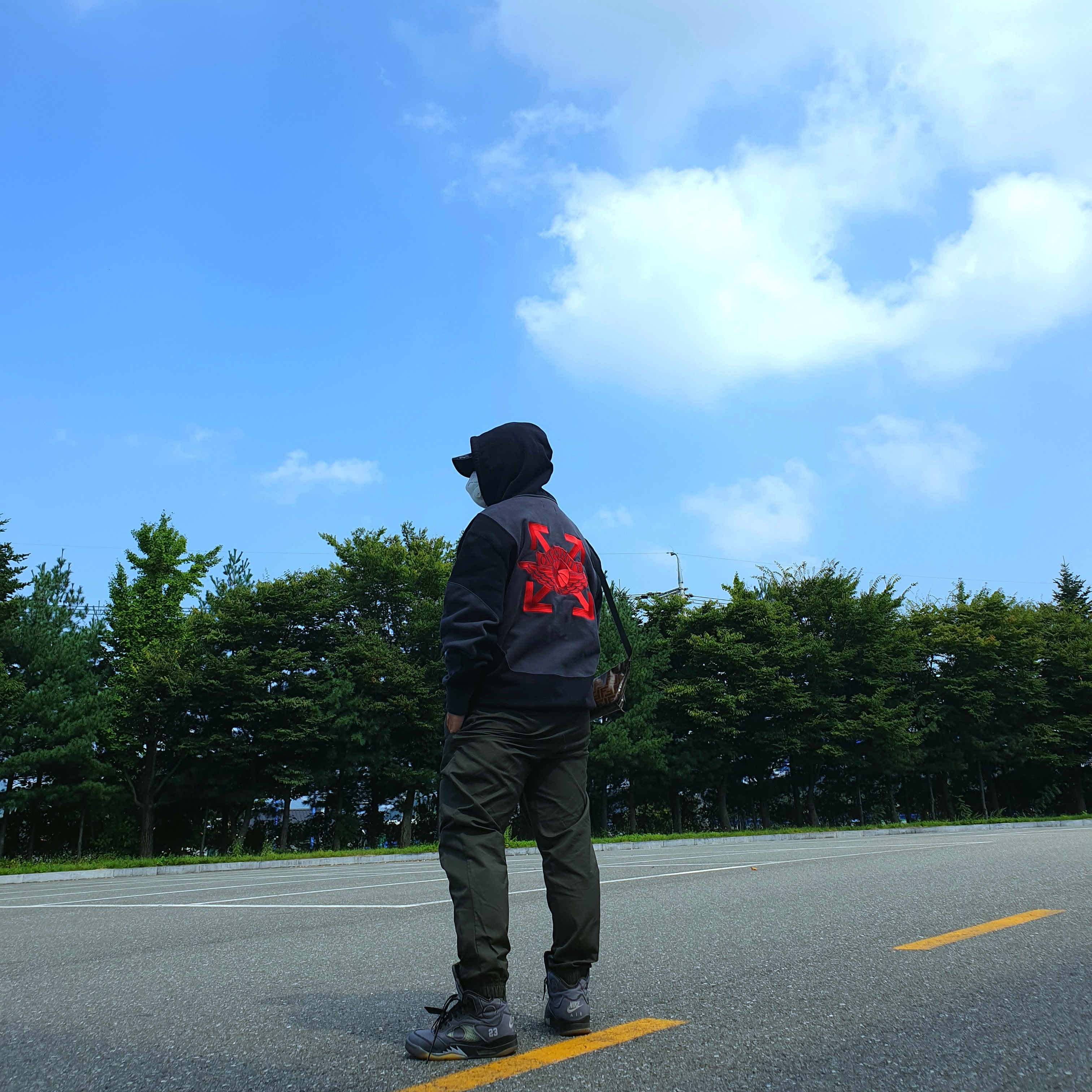 Jordan x Off-White Fleece Pullover Hoodie Black - US/EU, Jordan 5 x Off-White Retro SP Black Muslin 착용 스타일