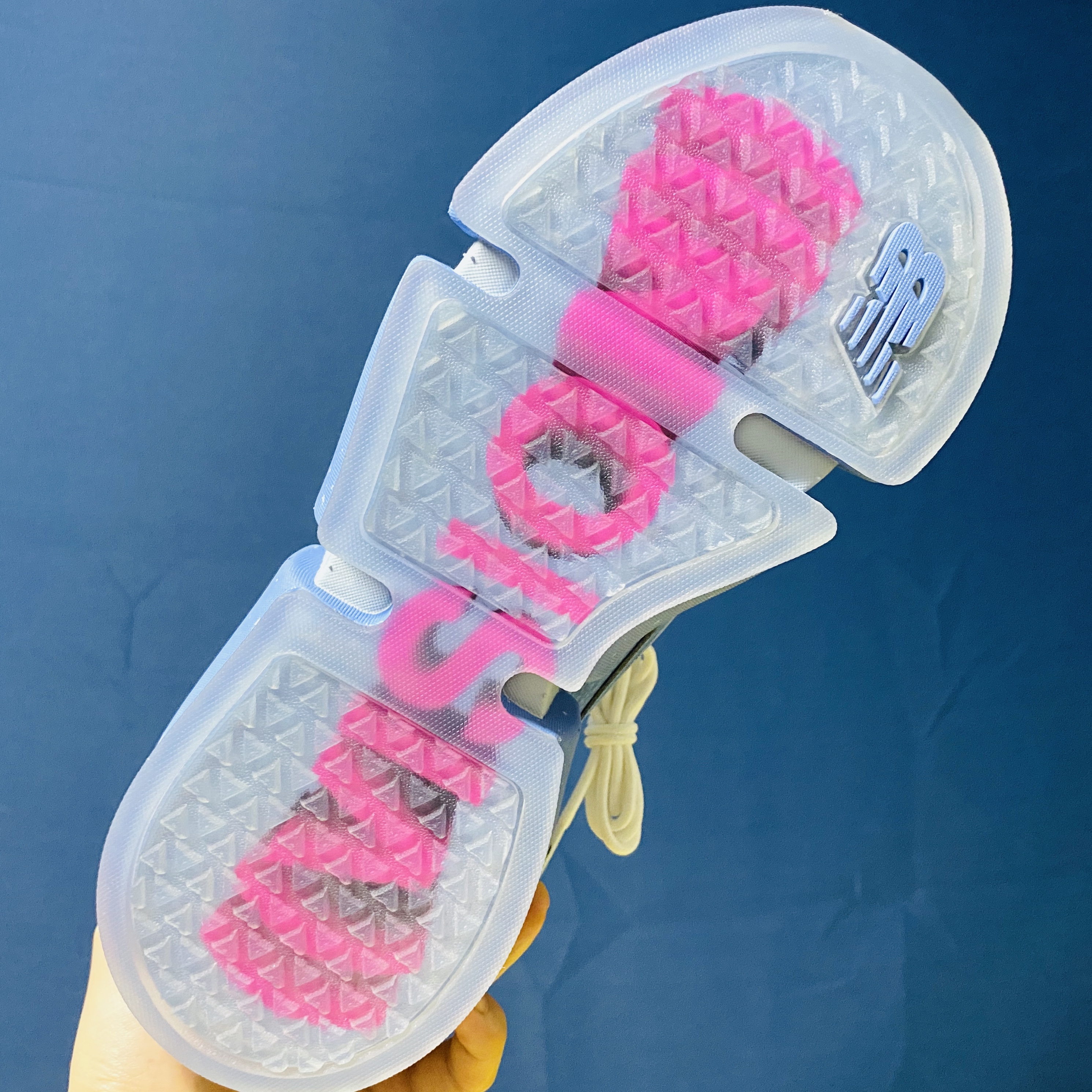 New Balance x Jaden Smith Vision Racer Wavy Baby Blue 착용 스타일 - 2
