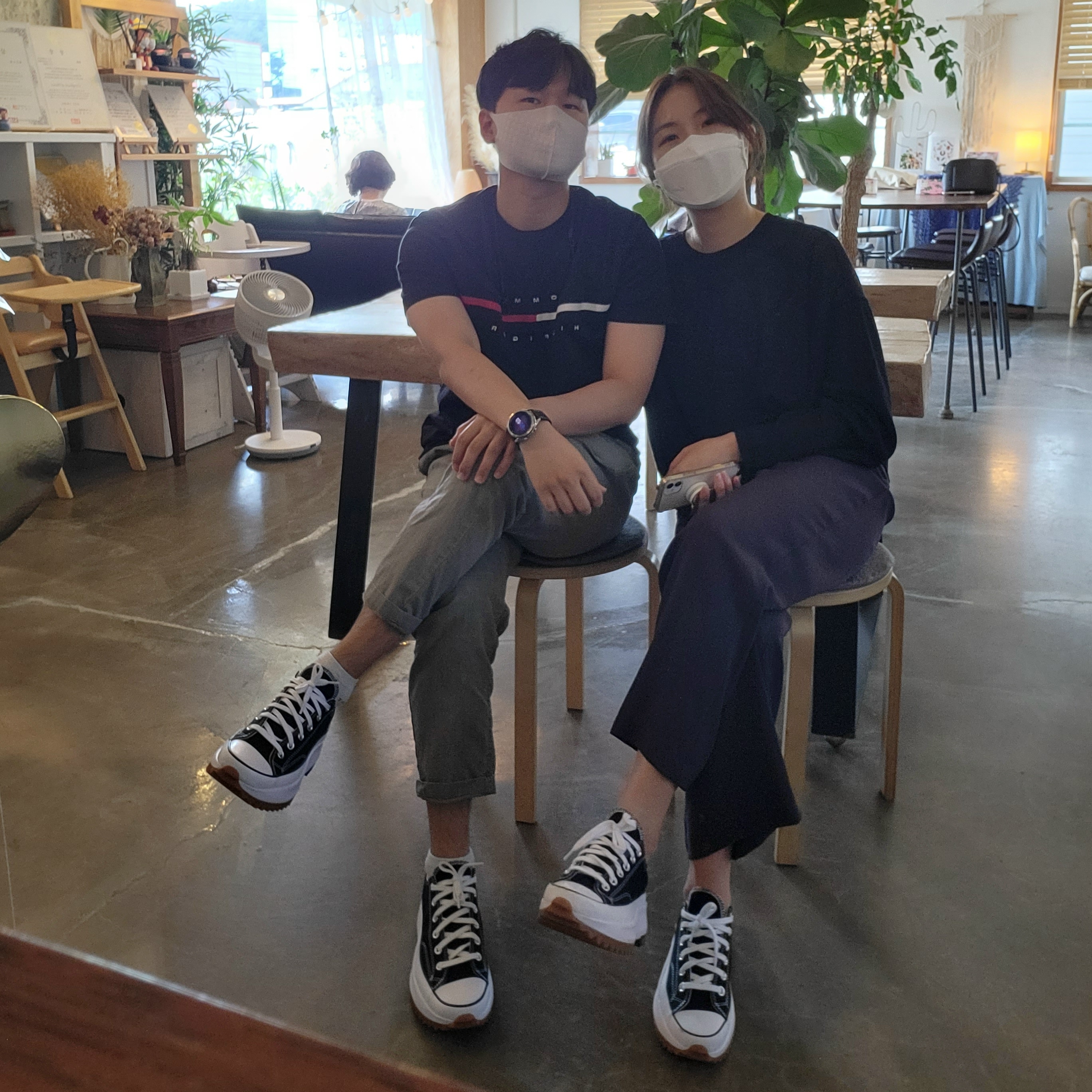 Converse Run Star Hike Low Black 착용 스타일 - 1