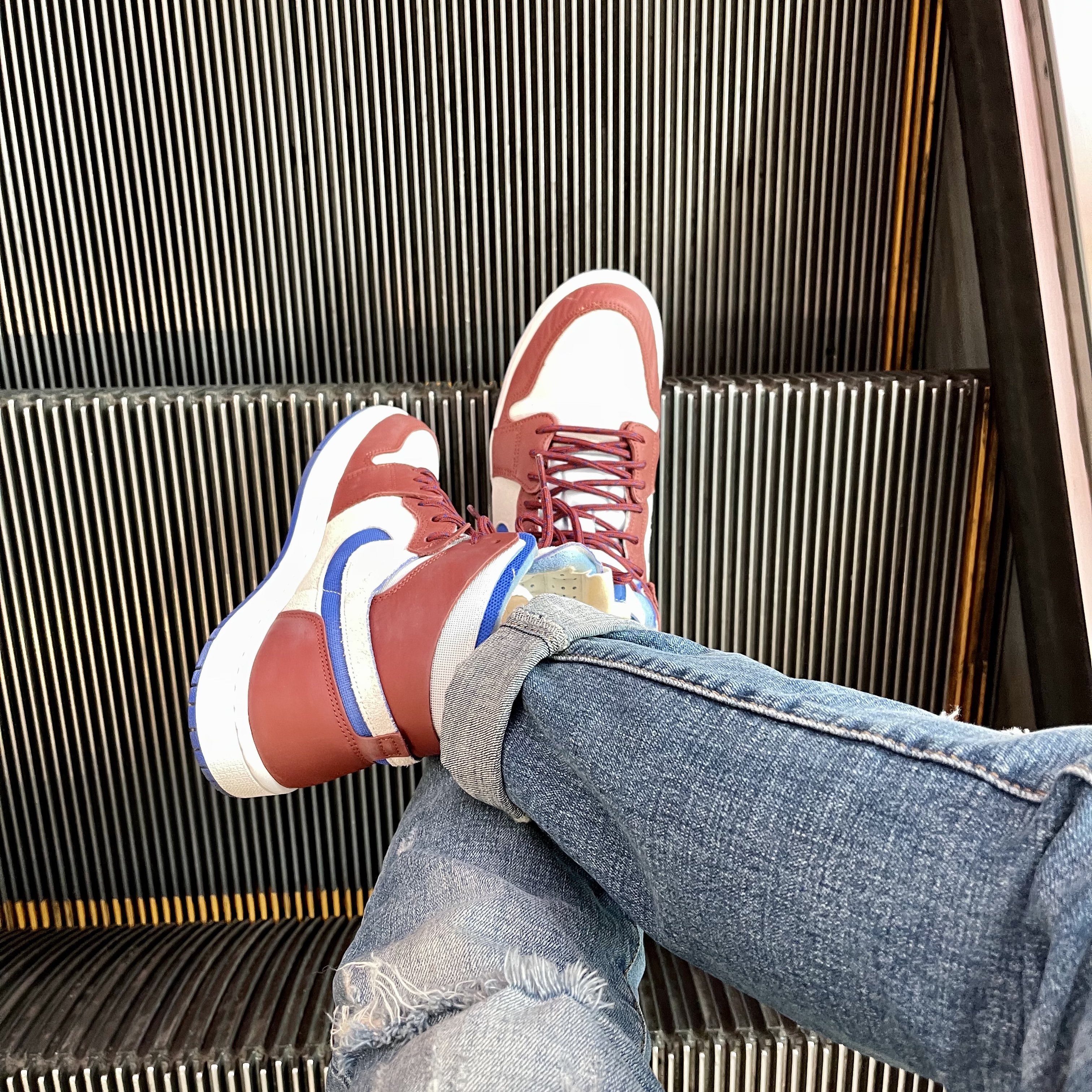 (W) Jordan 1 Zoom Air CMFT Team Red 착용 스타일 - 2