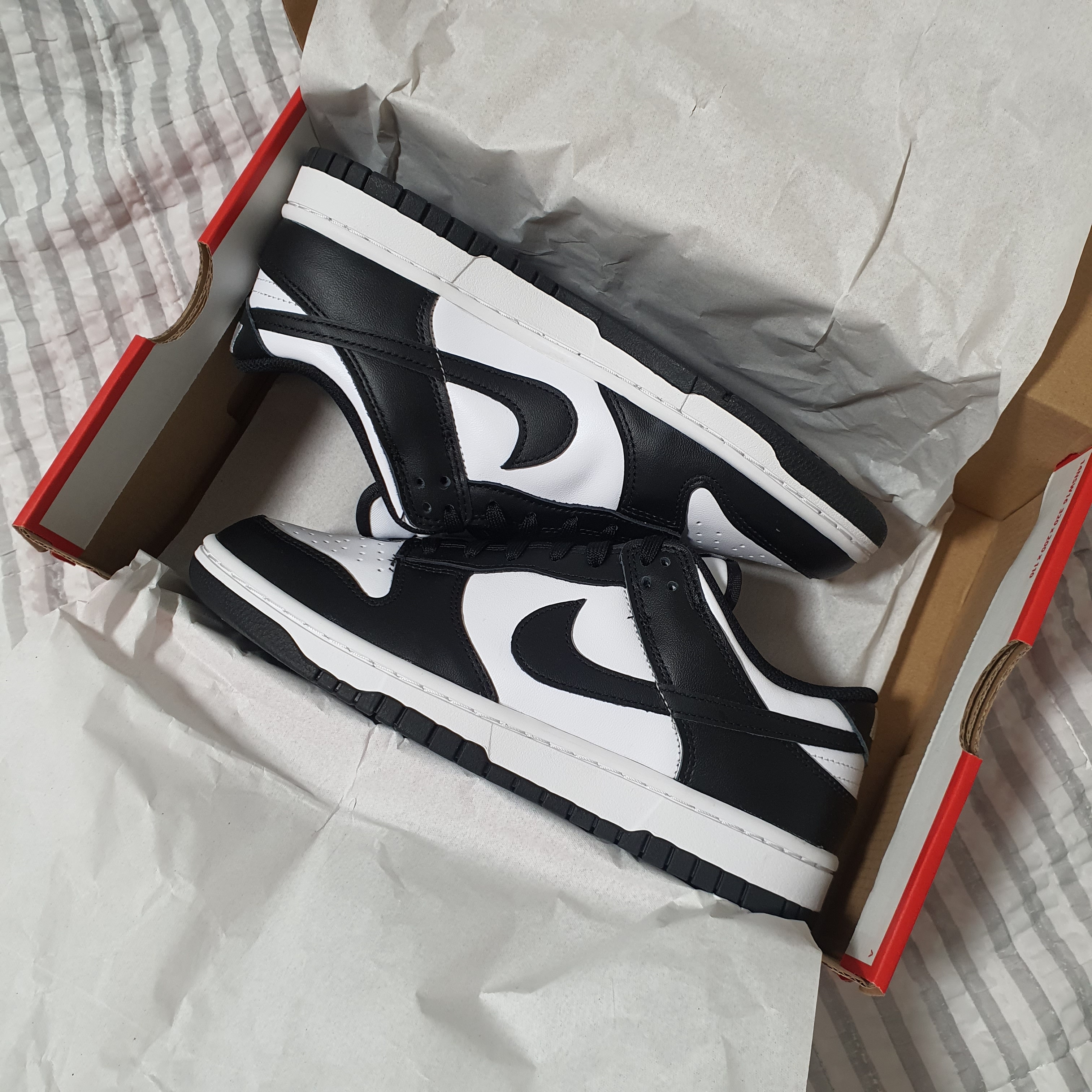 (W) Nike Dunk Low Black 착용 스타일