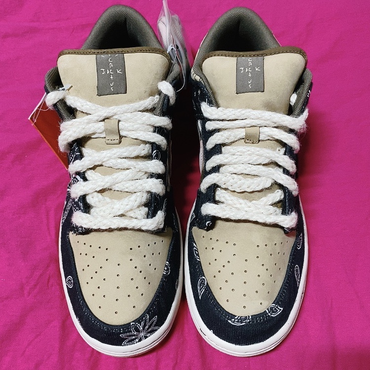 Nike x Travis Scott SB Dunk Low 착용 스타일 - 4