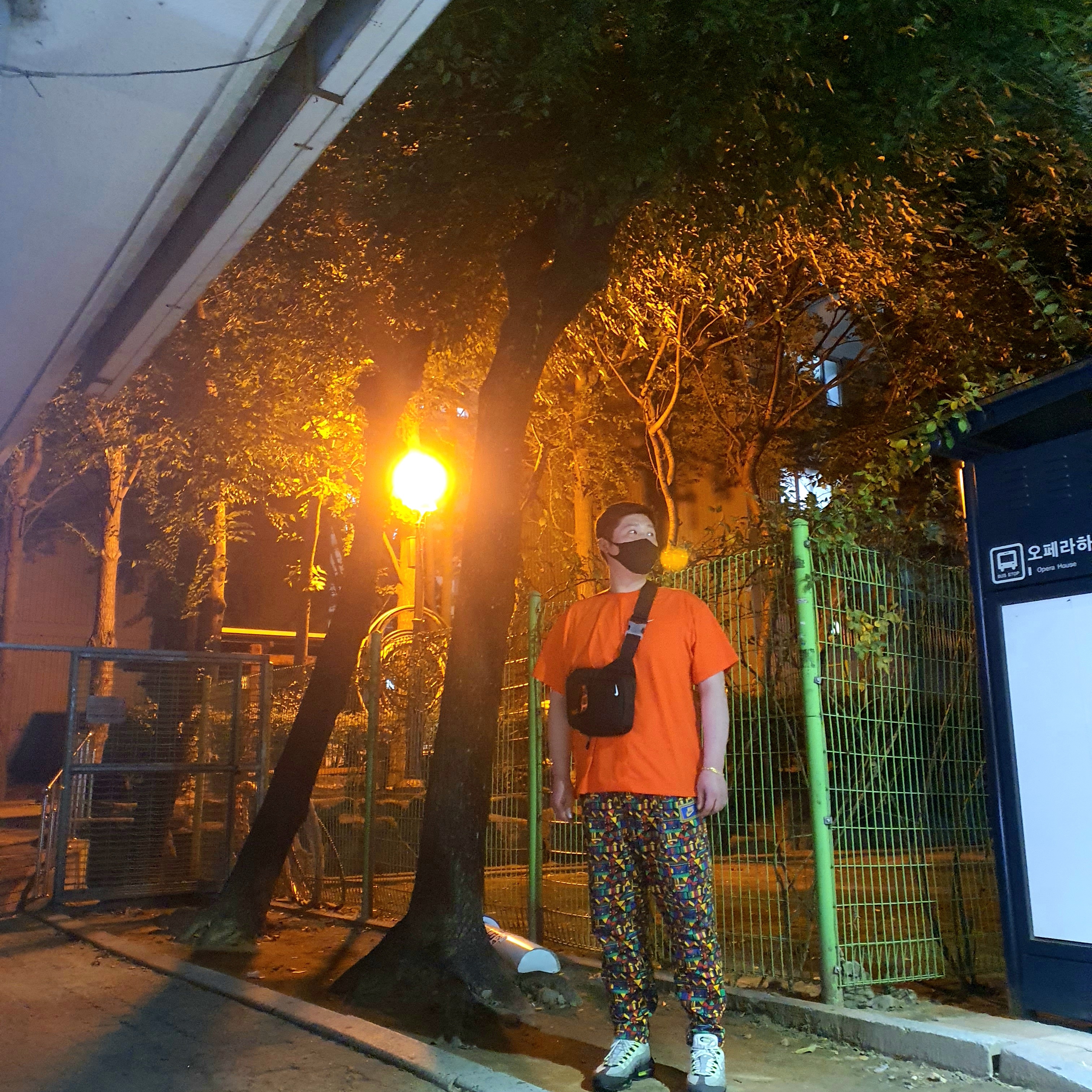 Nike Air Max 95 OG Neon Yellow 2020, Nike M NRG MIUSA T-Shirt Team Orange 착용 스타일