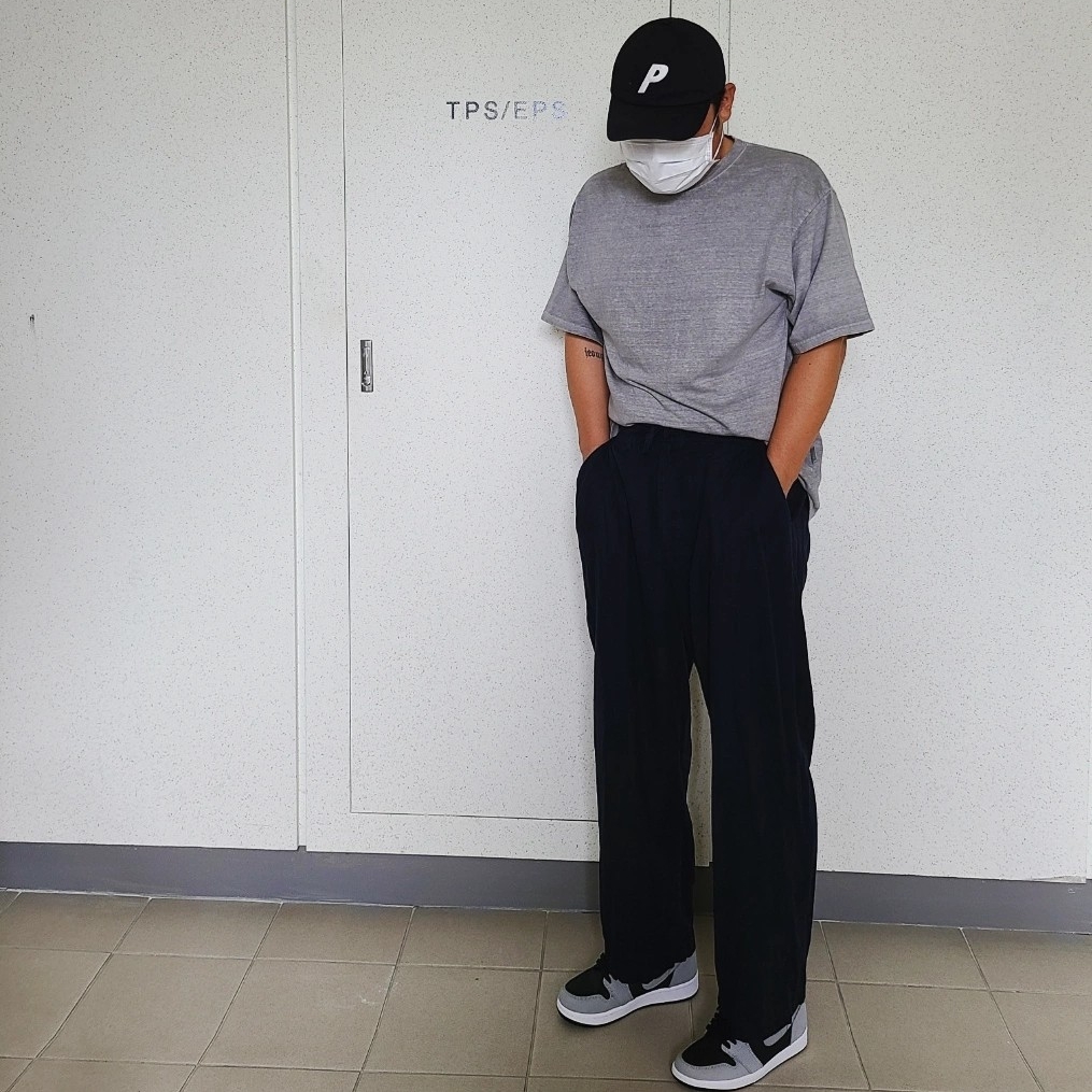 Jordan 1 Retro High OG Shadow 2.0, Palace P 6-Panel Black 착용 스타일