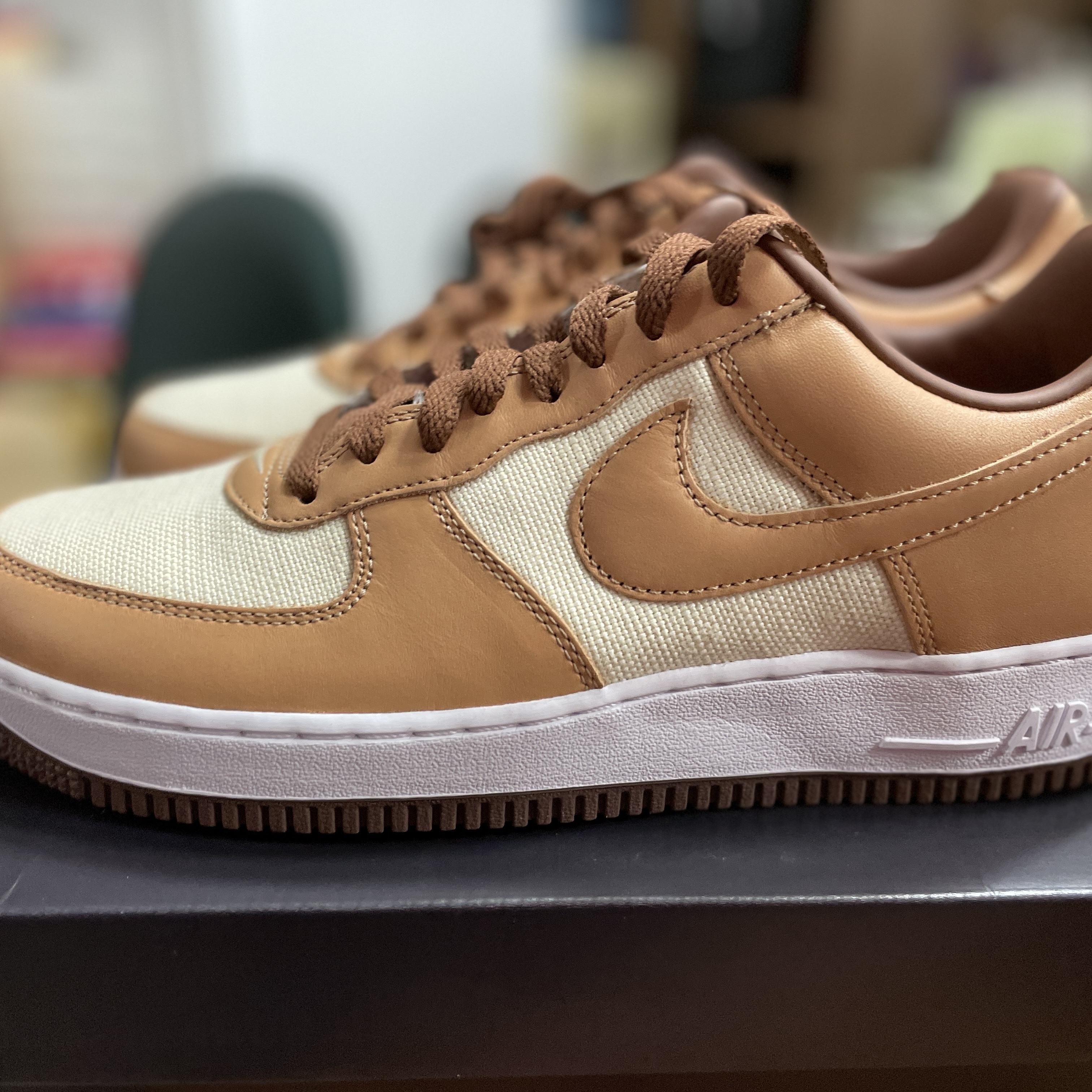 Nike Air Force 1 Low QS Acorn 2021 착용 스타일